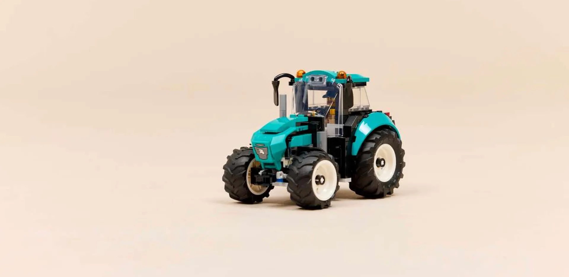 Конструктор LEGO City Трактор (60498)