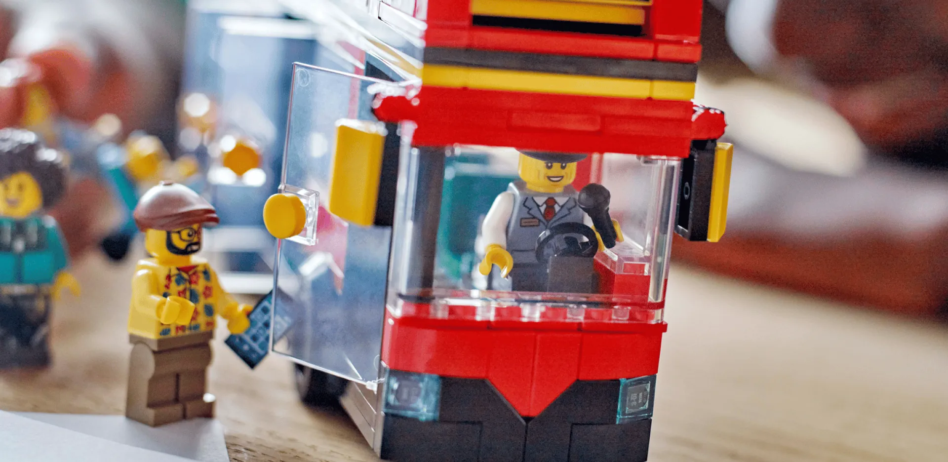 ​Конструктор LEGO City Красный двухэтажный экскурсионный автобус (60407)