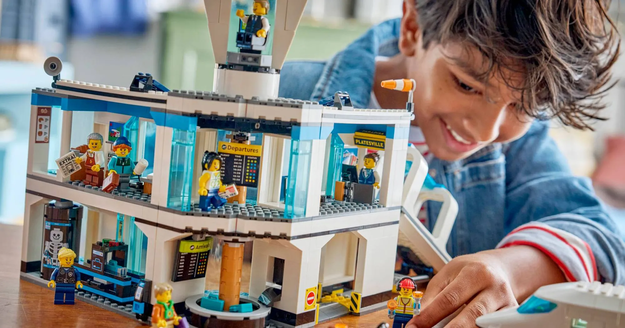 Конструктор LEGO City Аэропорт с самолетом (60502)