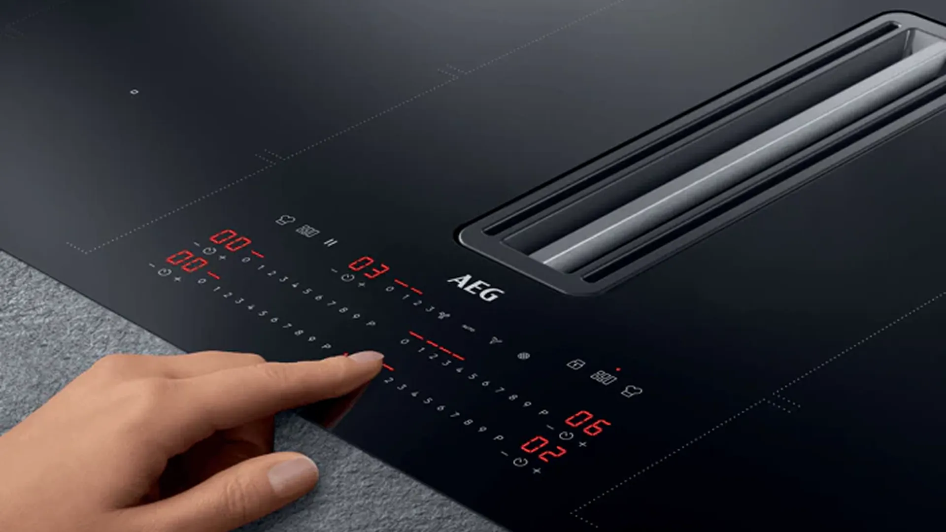 Варочная поверхность AEG индукционная CCE84779CB