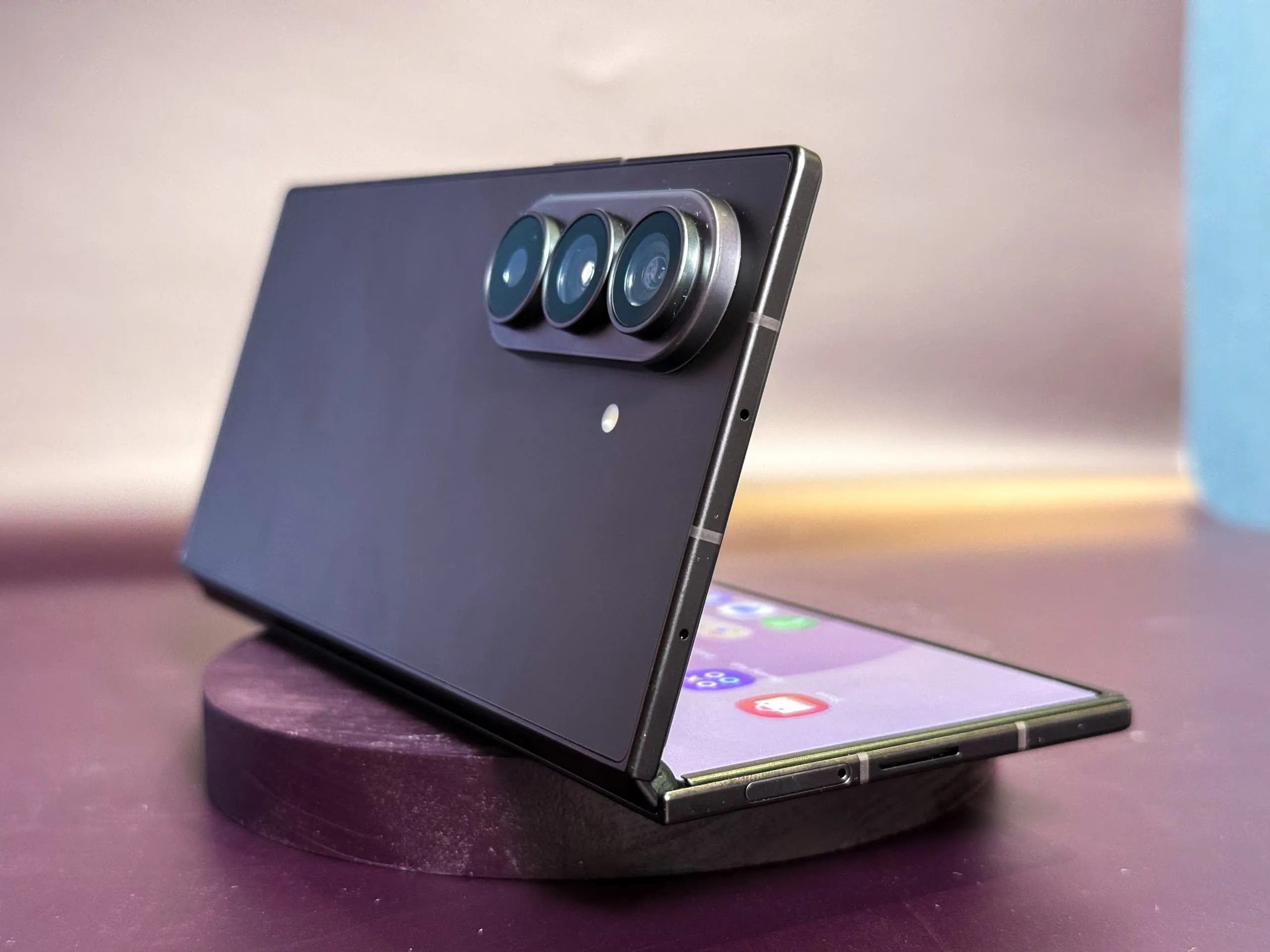 Galaxy Fold8 Ultra камера