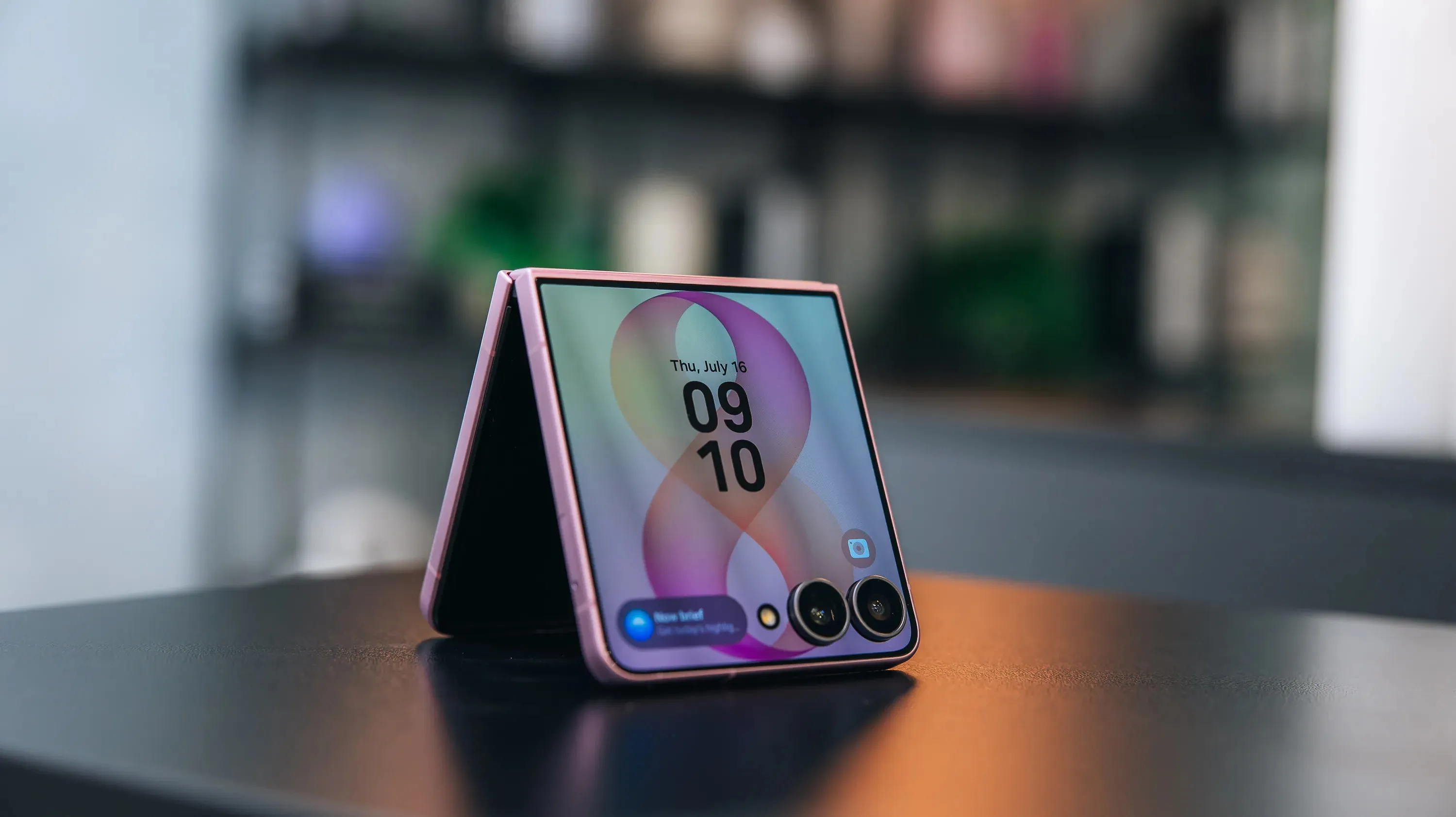 Galaxy Flip 8