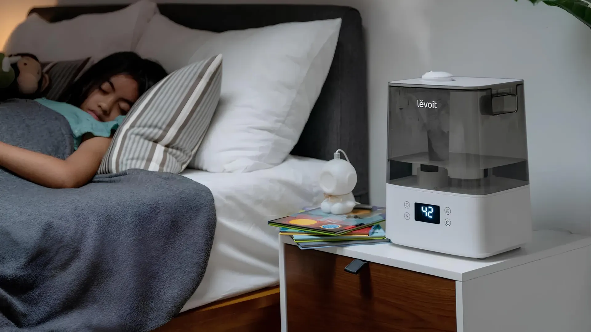 Зволожувач повітря Levoit Smart Ultrasonic Humidifier Classic 300S (HEAPHULVSEU0034) (White)