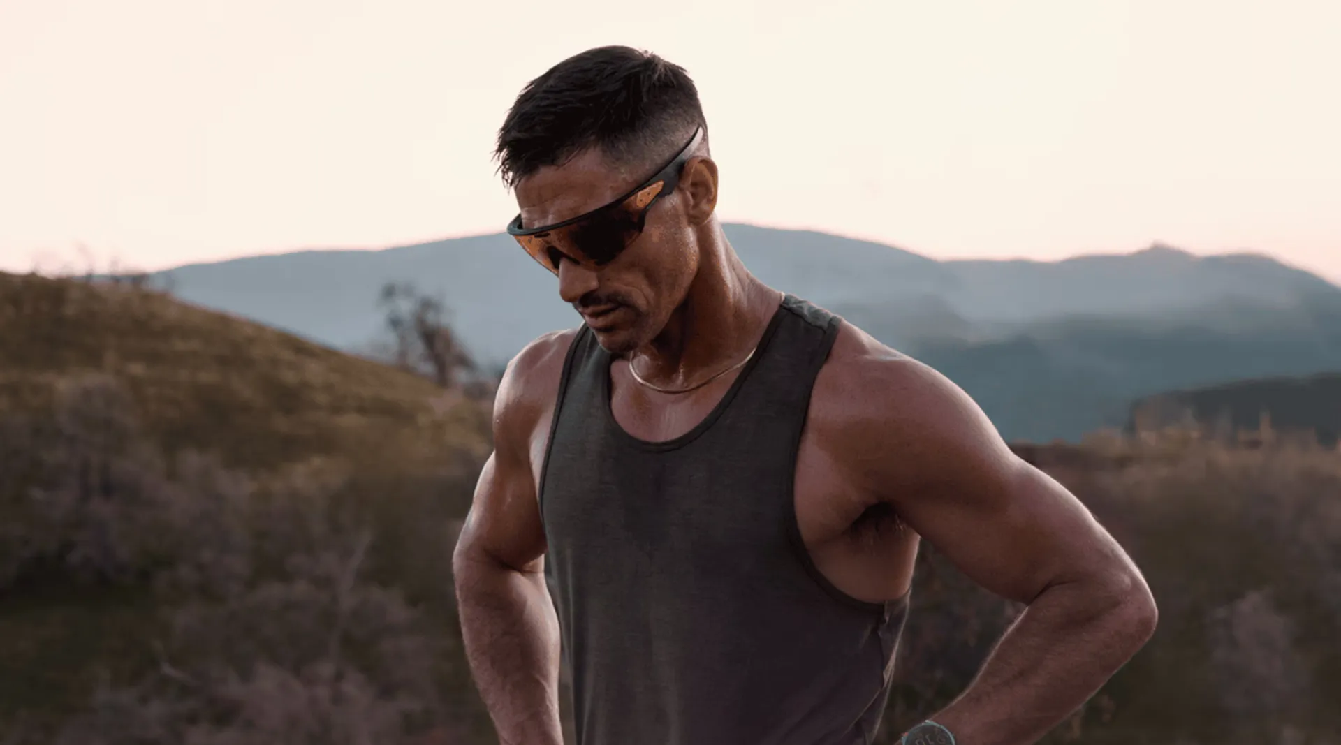 Смарт-окуляри Oakley Meta Vanguard - Prizm 24k Lenses / Black Frame (OW8001-0452)