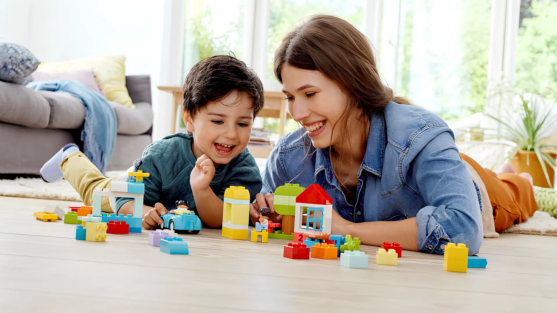 Конструктор LEGO DUPLO Classic Коробка с кубиками (10913)