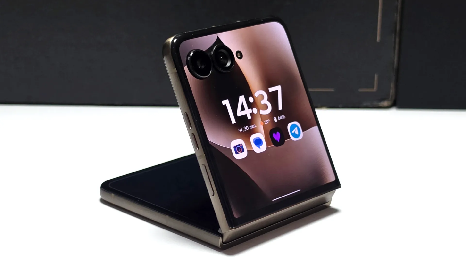 Moto Razr 70 Ultra 16/512GB (Cocoa)