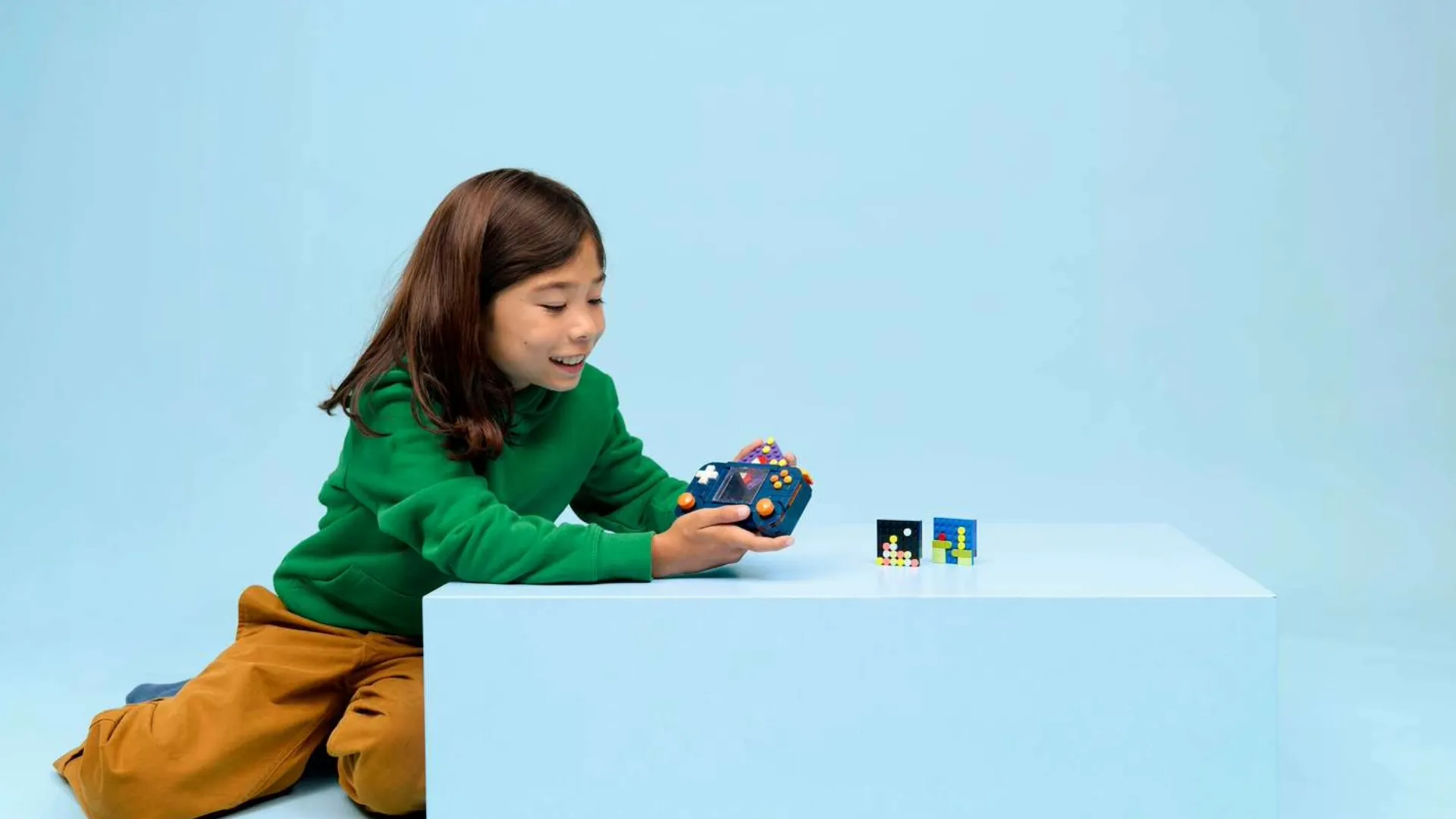 Конструктор LEGO Creator Гральна ретро-консоль (31380)