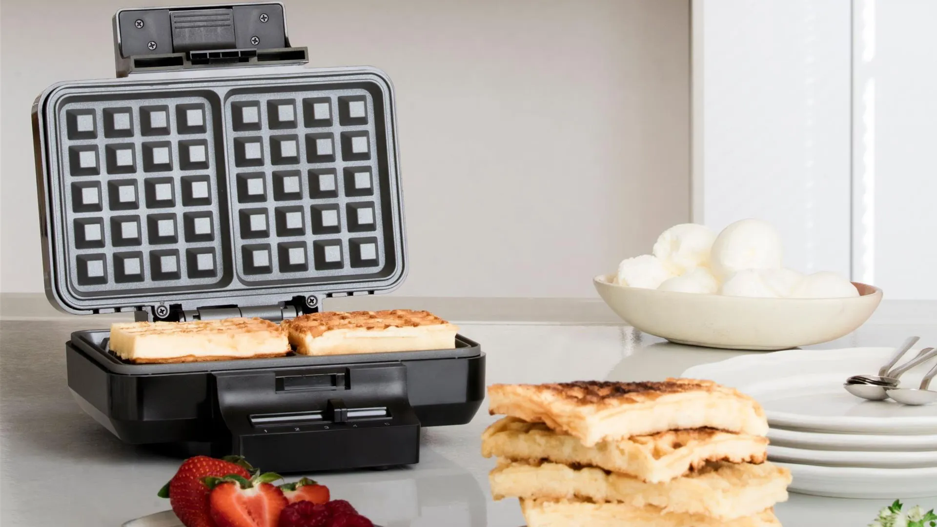 Вафельниця Wilfa BW-1000B (Black)