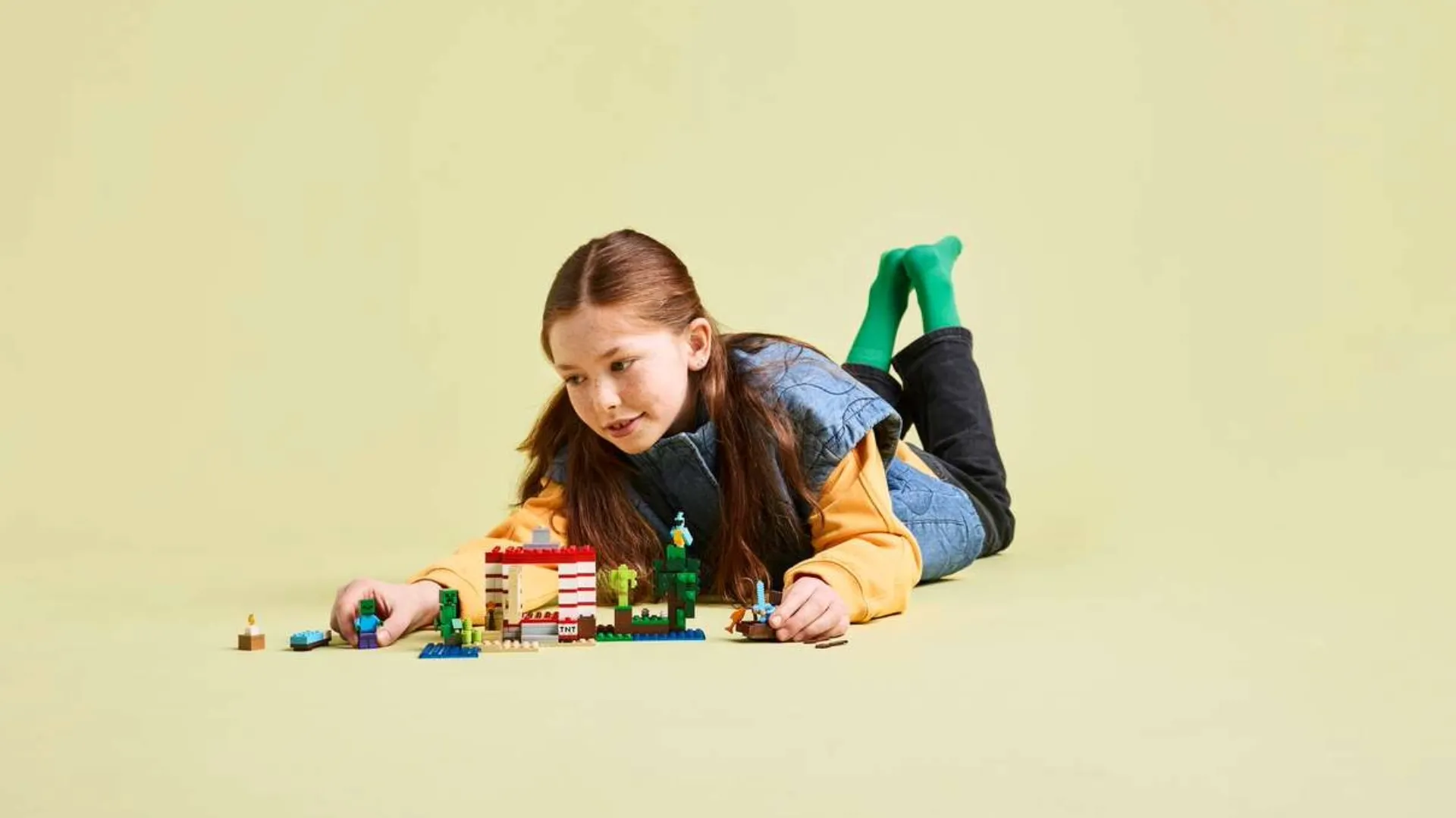 Конструктор LEGO Minecraft Дом по взрывчатке в джунглях (21275)