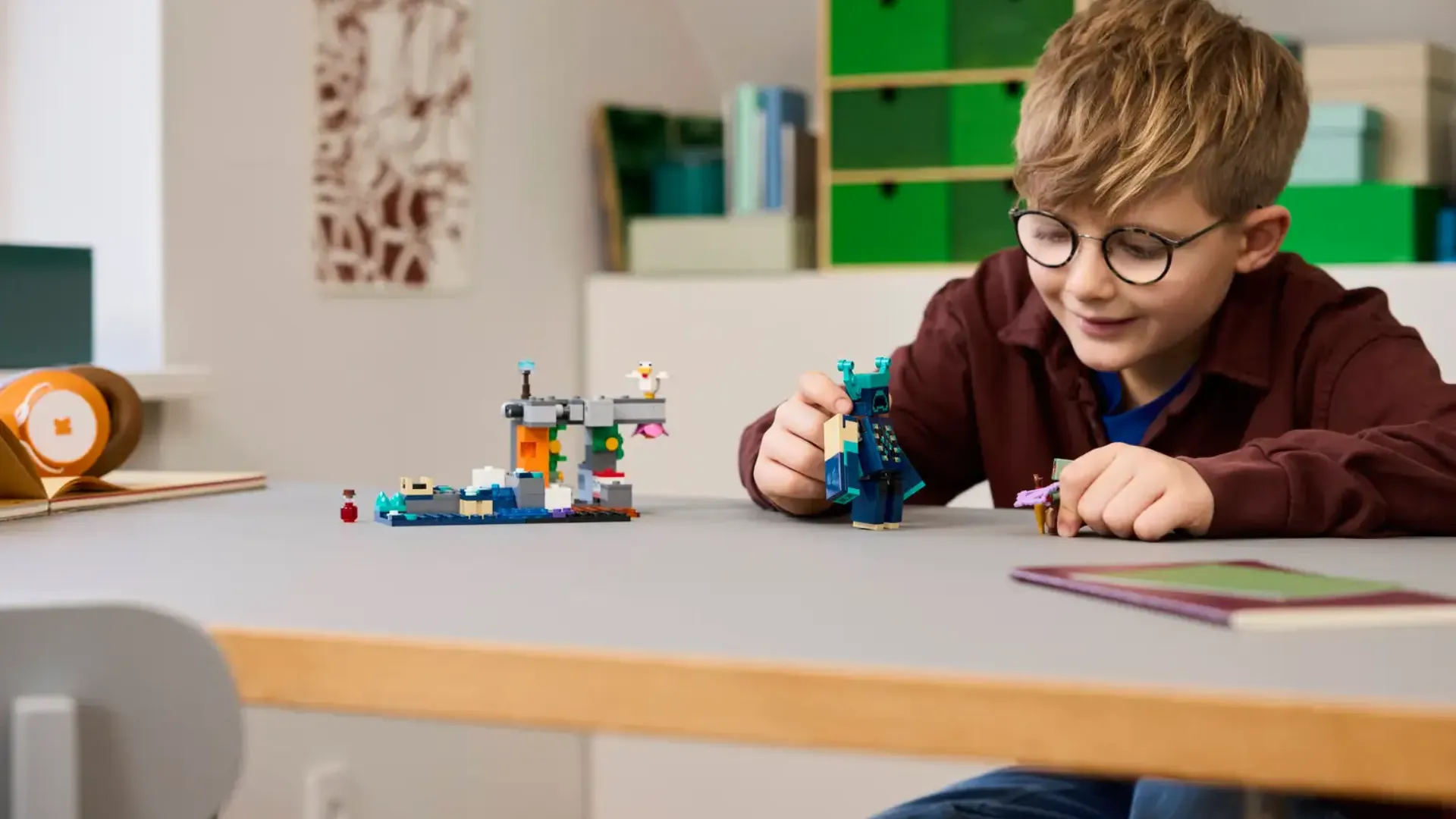 Конструктор LEGO Minecraft Зустріч із Боронителем (21274)