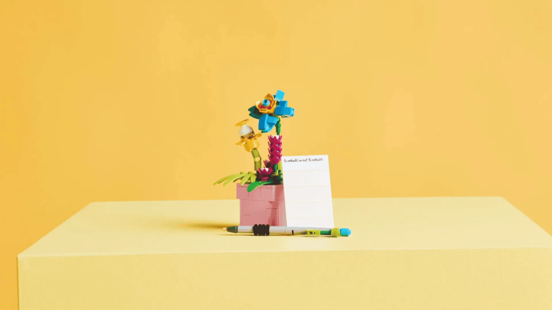 Конструктор LEGO Creator Друкарська машинка з квітами (31169)