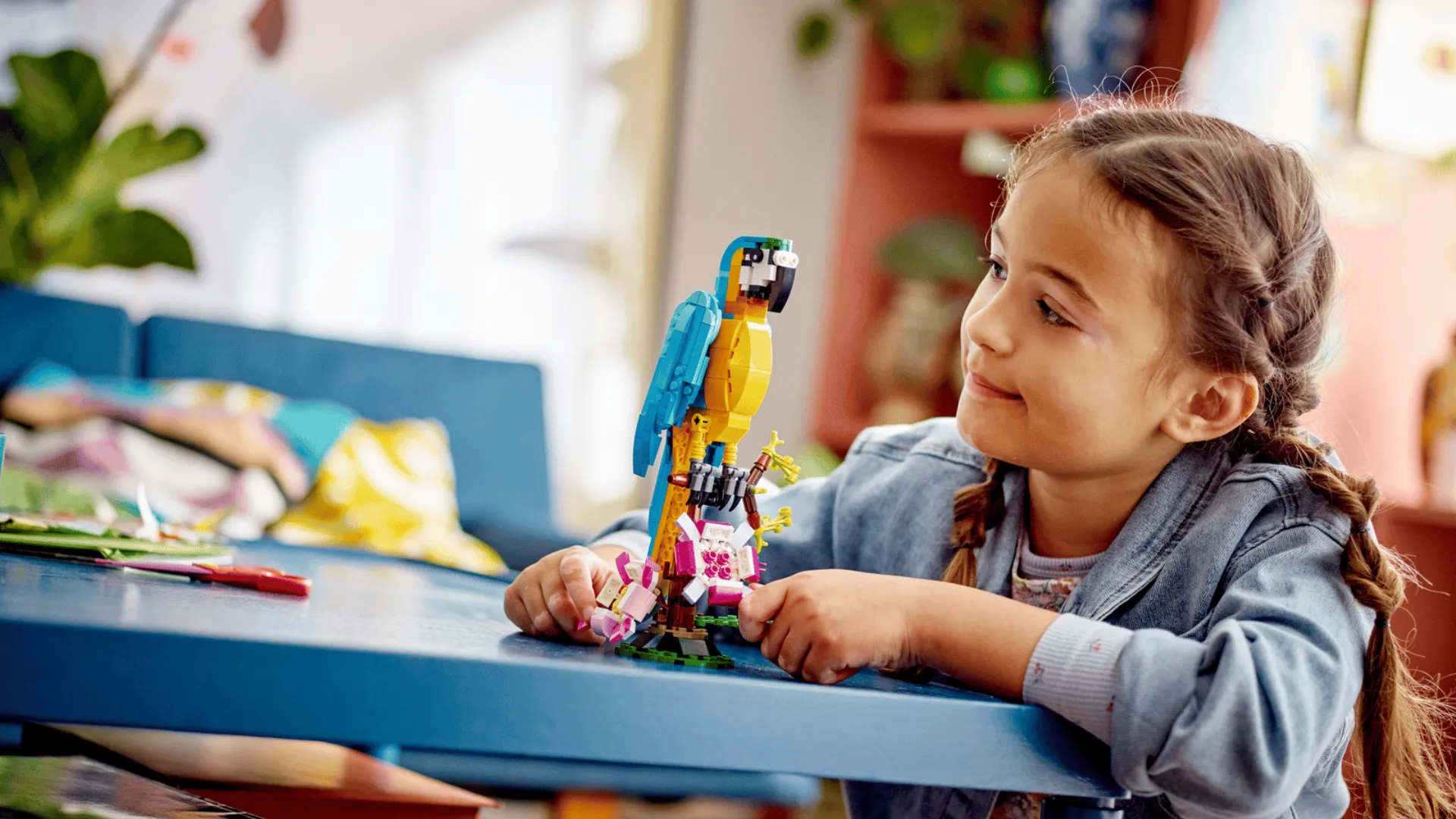 Конструктор LEGO Creator Екзотичний папуга (31136)