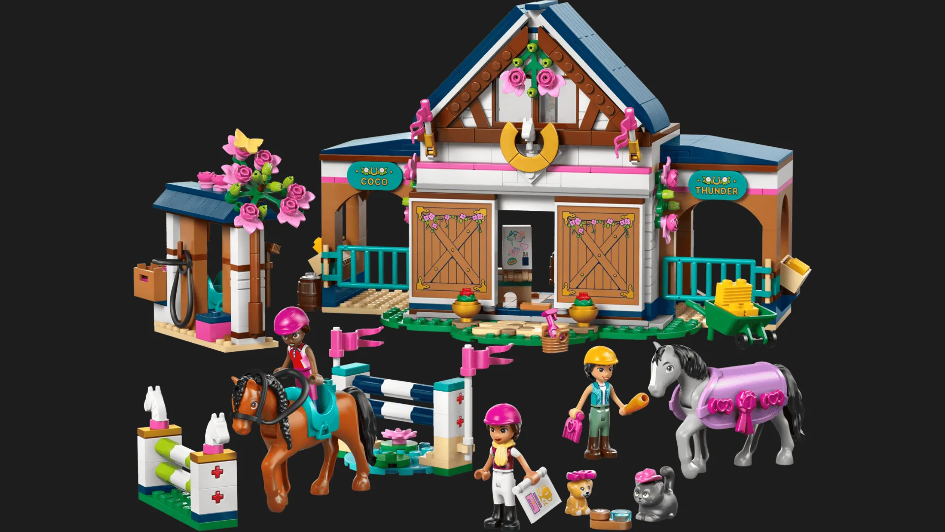 Конструктор LEGO Friends Конюшня и академия верховой езды (42688)