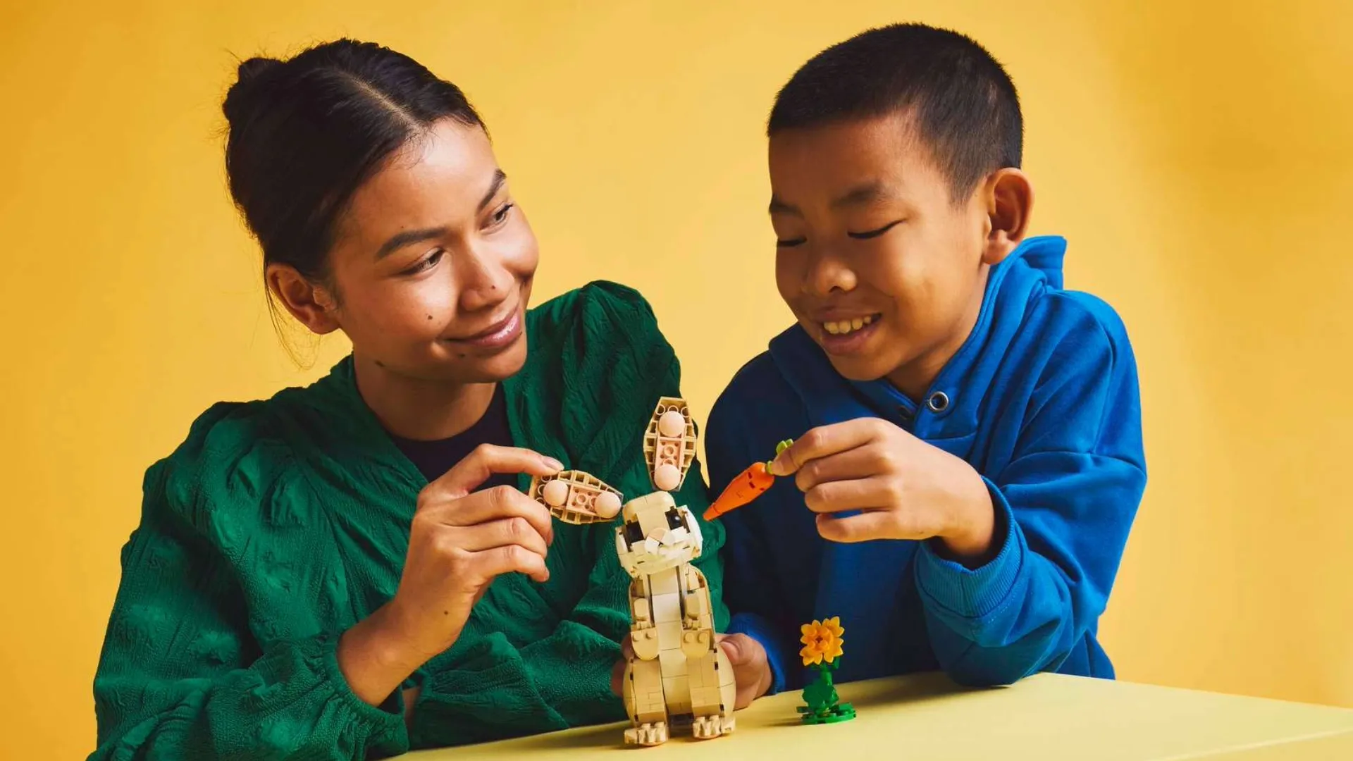 Конструктор LEGO Creator Чарівне кроленя (31162)
