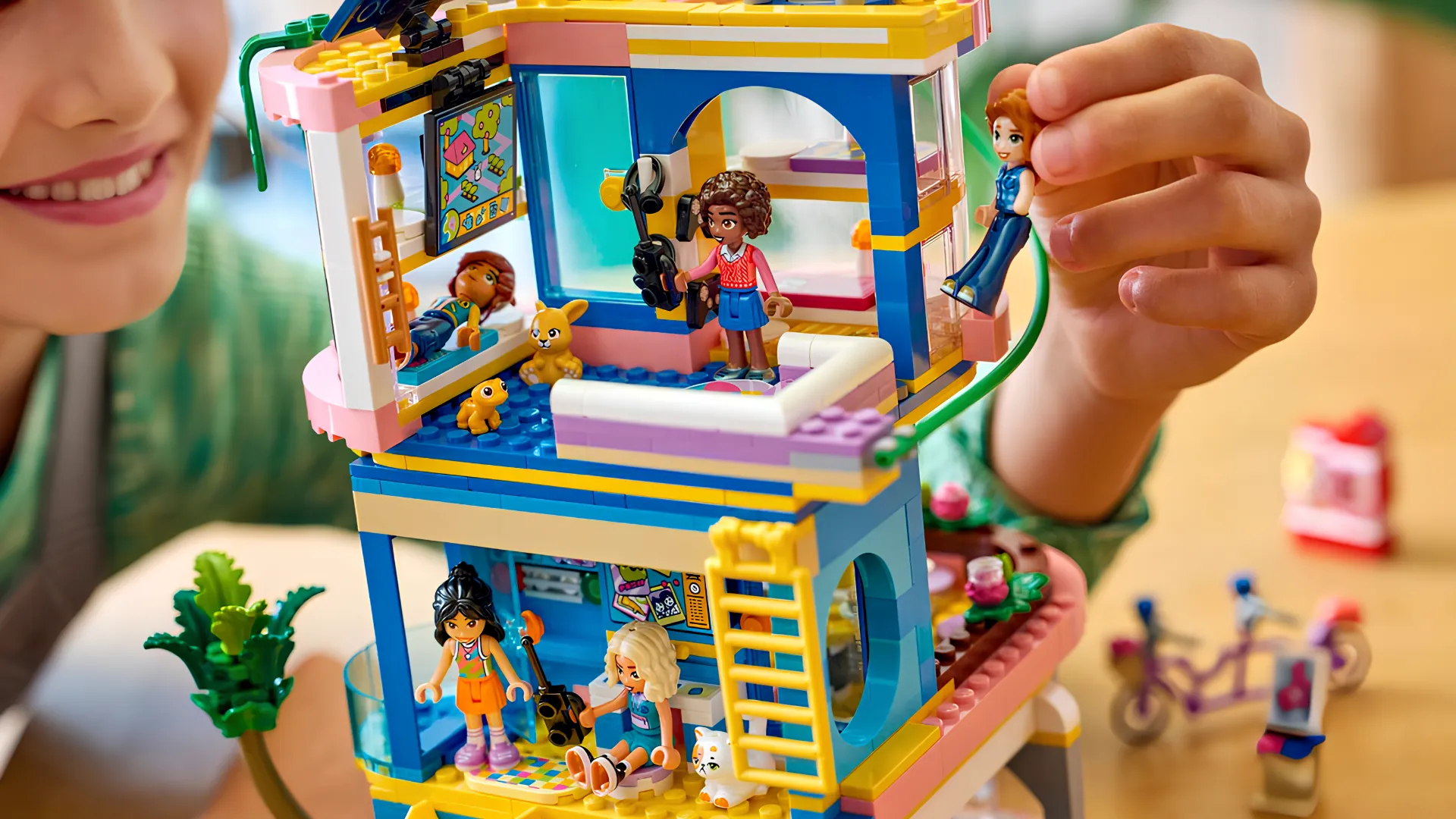 Конструктор LEGO Friends Клубний будинок друзів HLC (42689)