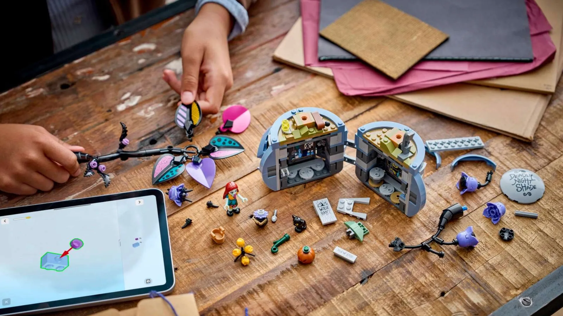 Конструктор LEGO Disney Квітковий горщик Саллі (43288)