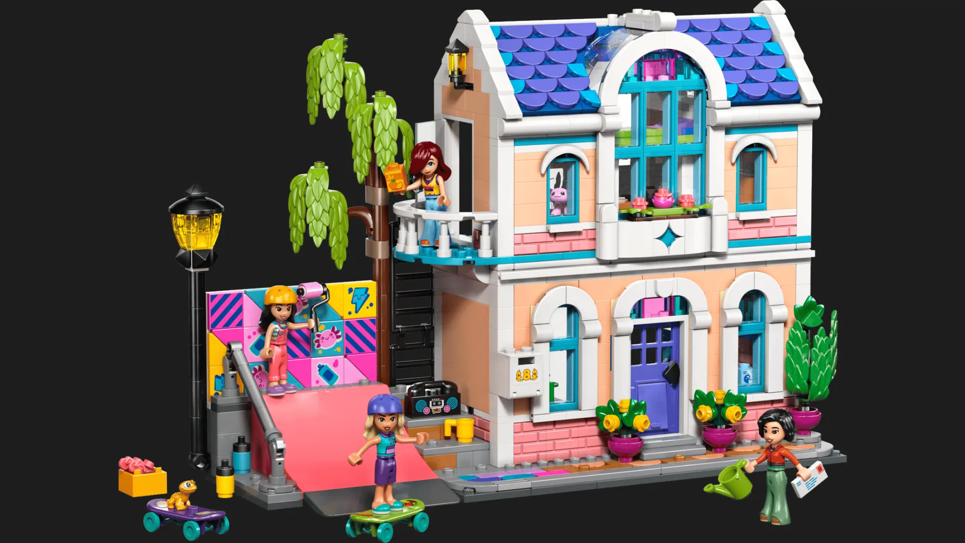 Конструктор LEGO Friends Родинний дім Ліан (42687)