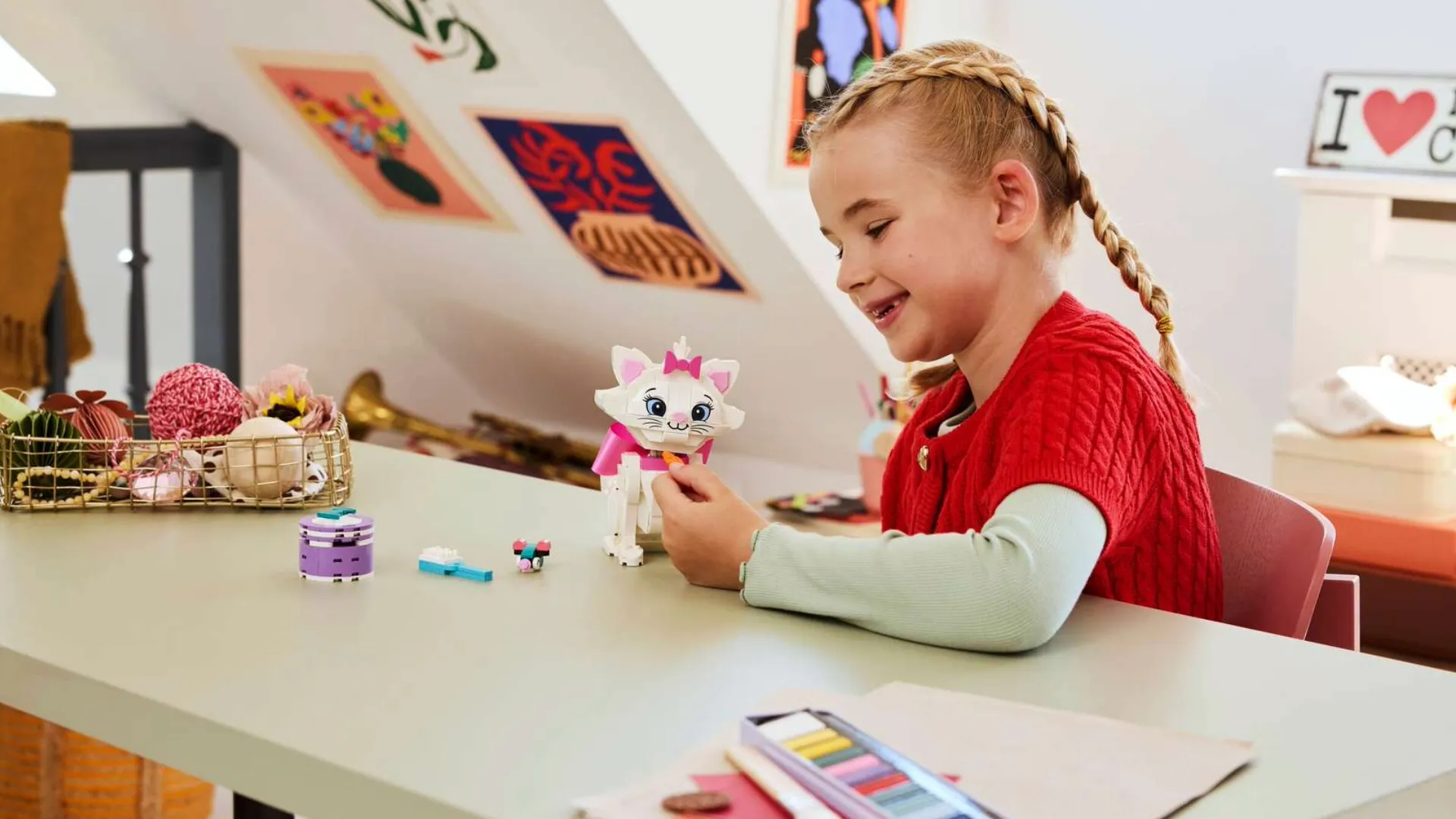 Конструктор LEGO Disney Коти-аристократи Чарівна Марі (43286)