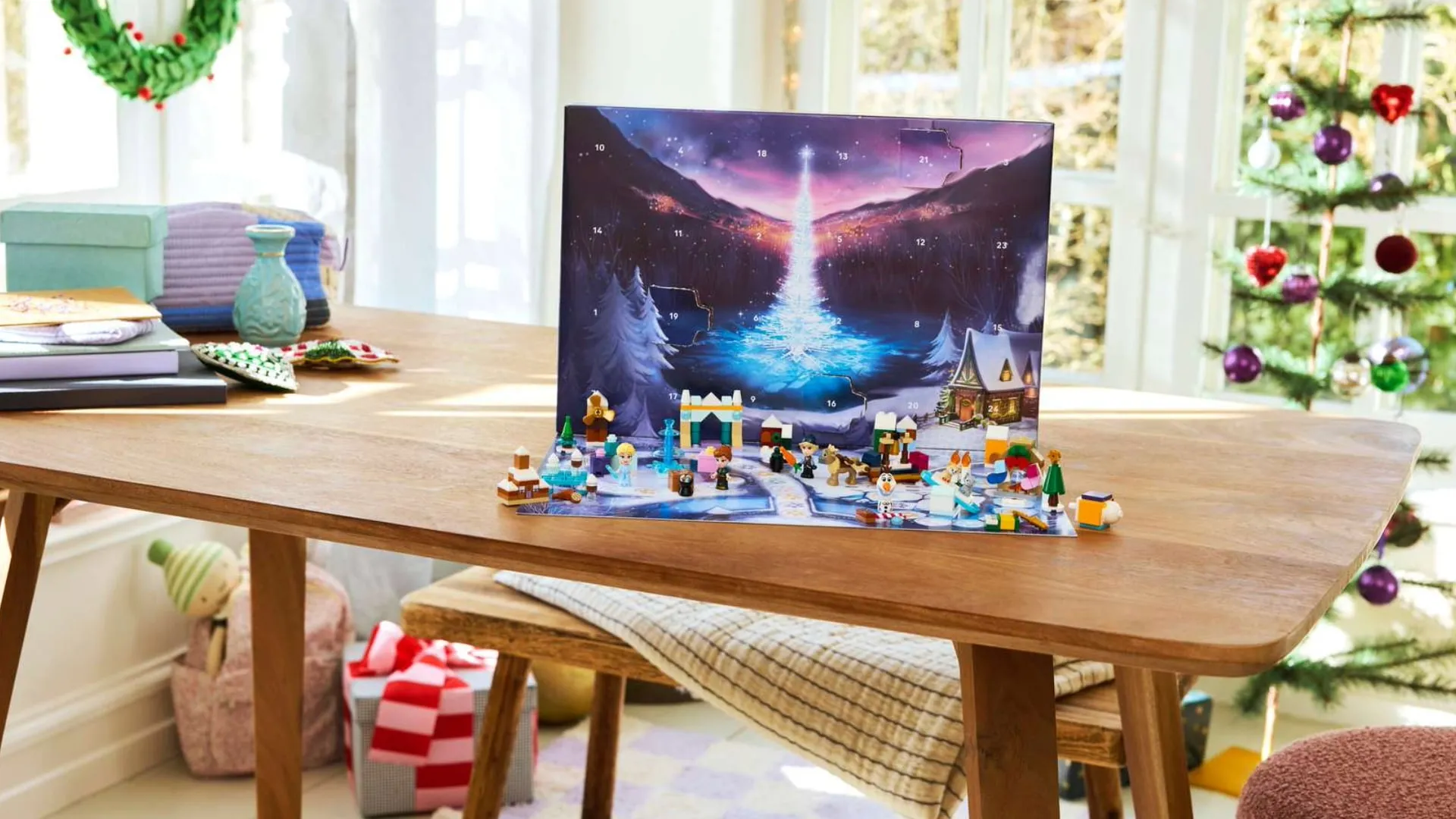 Конструктор LEGO Disney Адвент календар 2025 (43273)