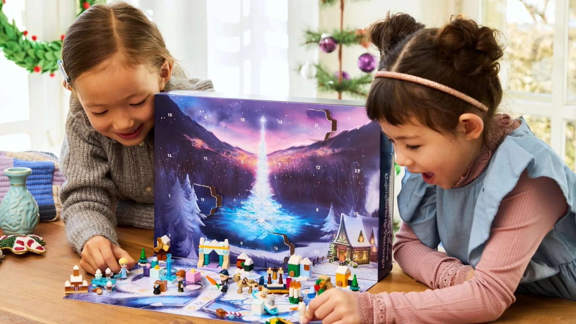 Конструктор LEGO Disney Адвент календар 2025 (43273)