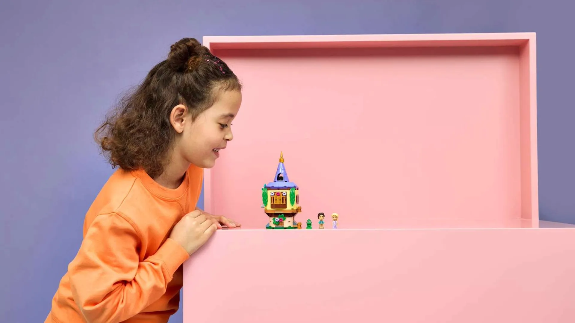 Конструктор LEGO Disney Мінівежа Рапунцель (43294)