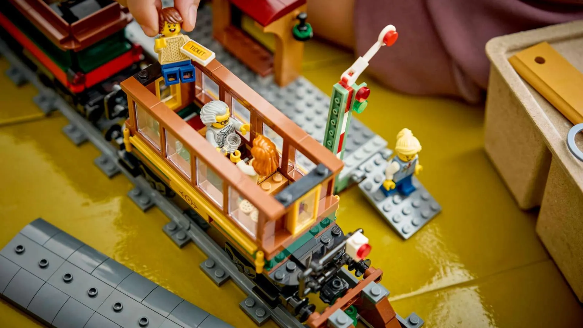 Конструктор LEGO Сity Старовинний паровоз (60511)