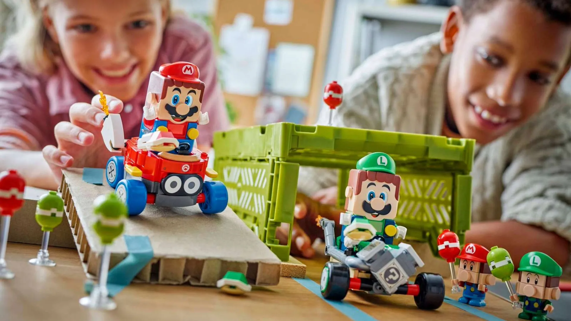 Конструктор LEGO Super Mario/Mario Kart/Baby Mario vs Baby Luigi (72034)