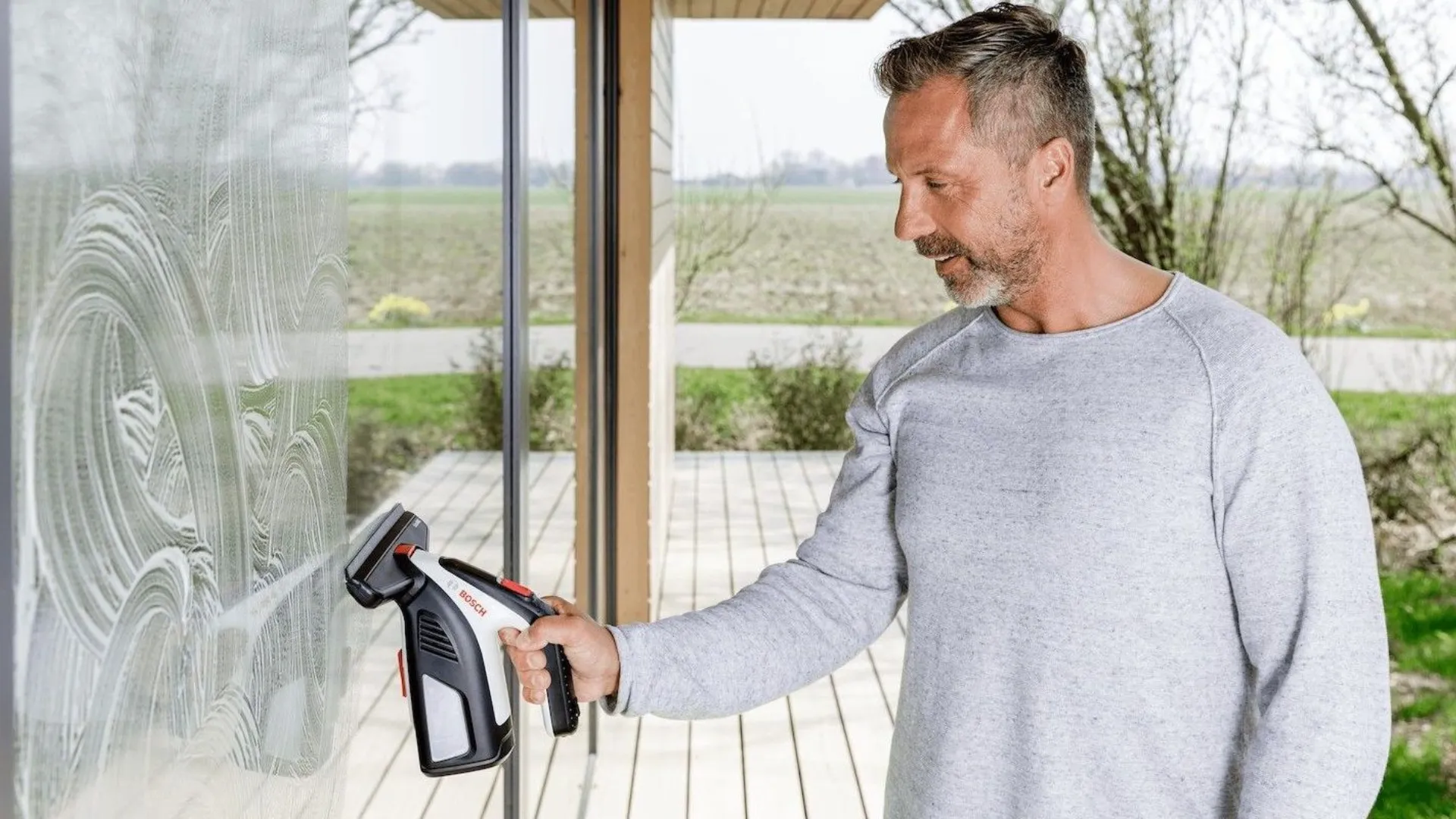 Пилосос для миття вікон Bosch GlassVAC (Black/White)