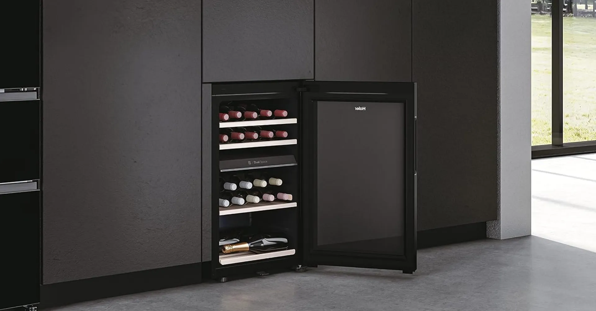 Холодильник для вина Haier HWS42GDAU1 (Black)