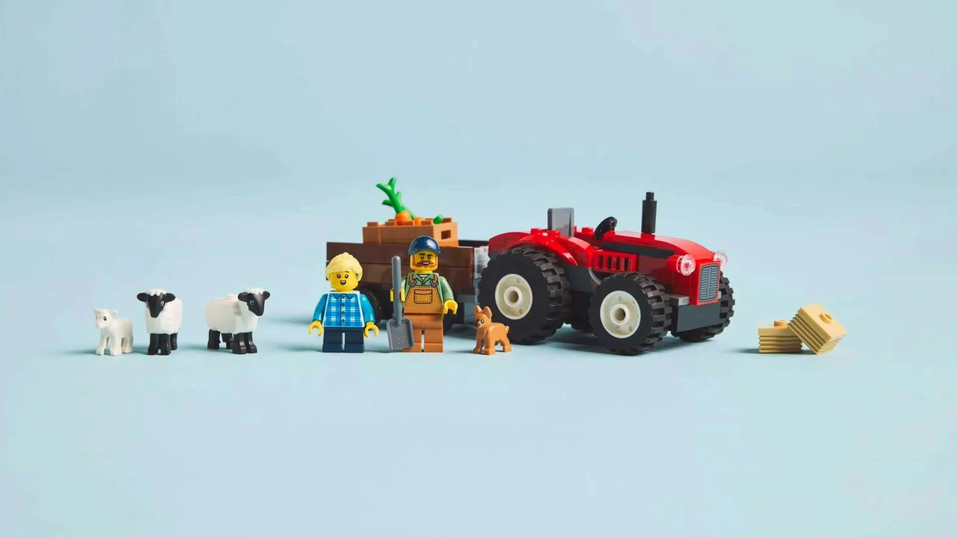 Конструктор LEGO Сity Червоний фермерський трактор із причепом (60461)