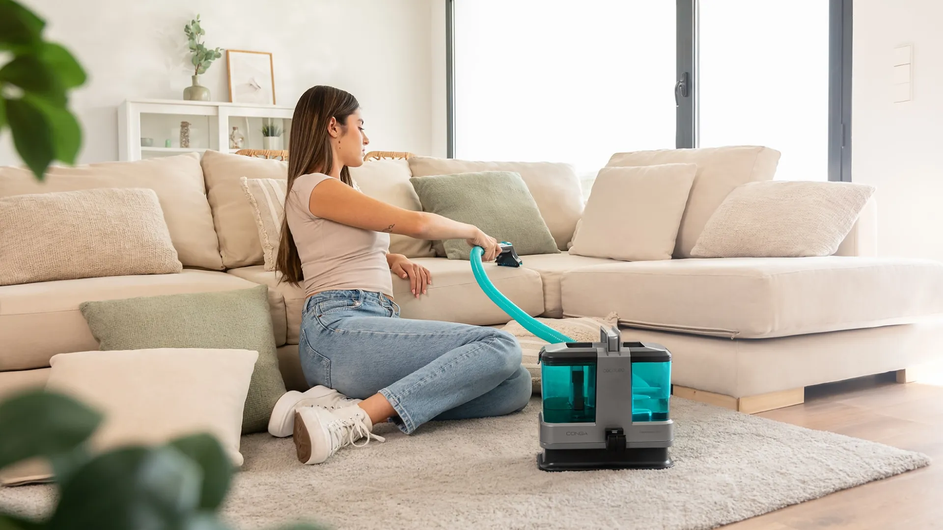 Миючий пилосос для килимів та тканин Cecotec Conga 2000 Carpet&amp;Spot Clean Compact (Black)