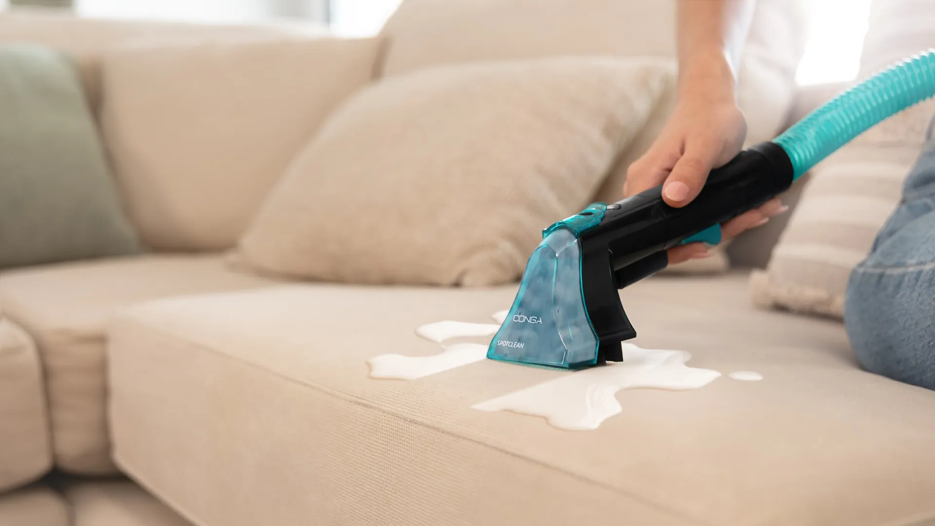 Миючий пилосос для килимів та тканин Cecotec Conga 2000 Carpet&amp;Spot Clean Compact (Black)
