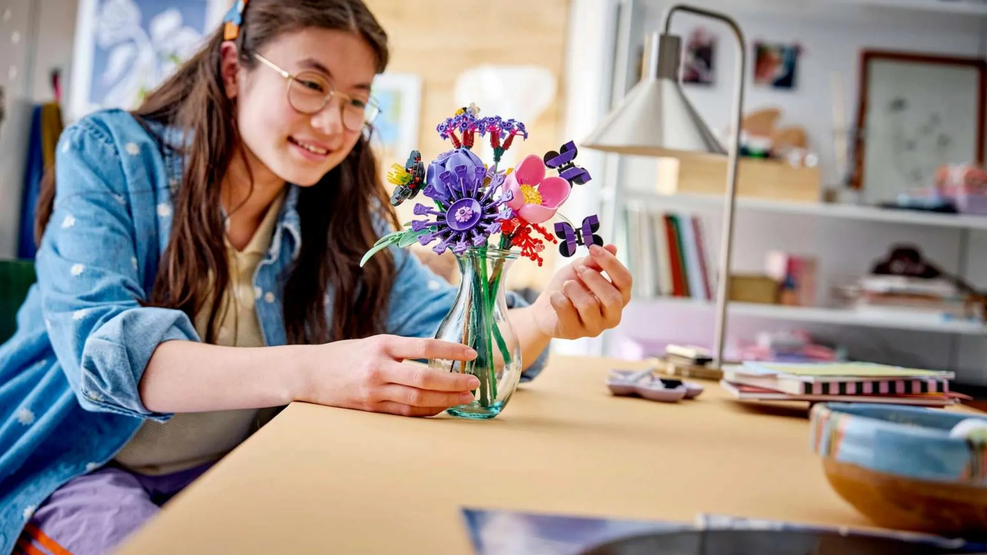 Конструктор LEGO Botanicals Букет квітів Олівії Родріґо (11507)