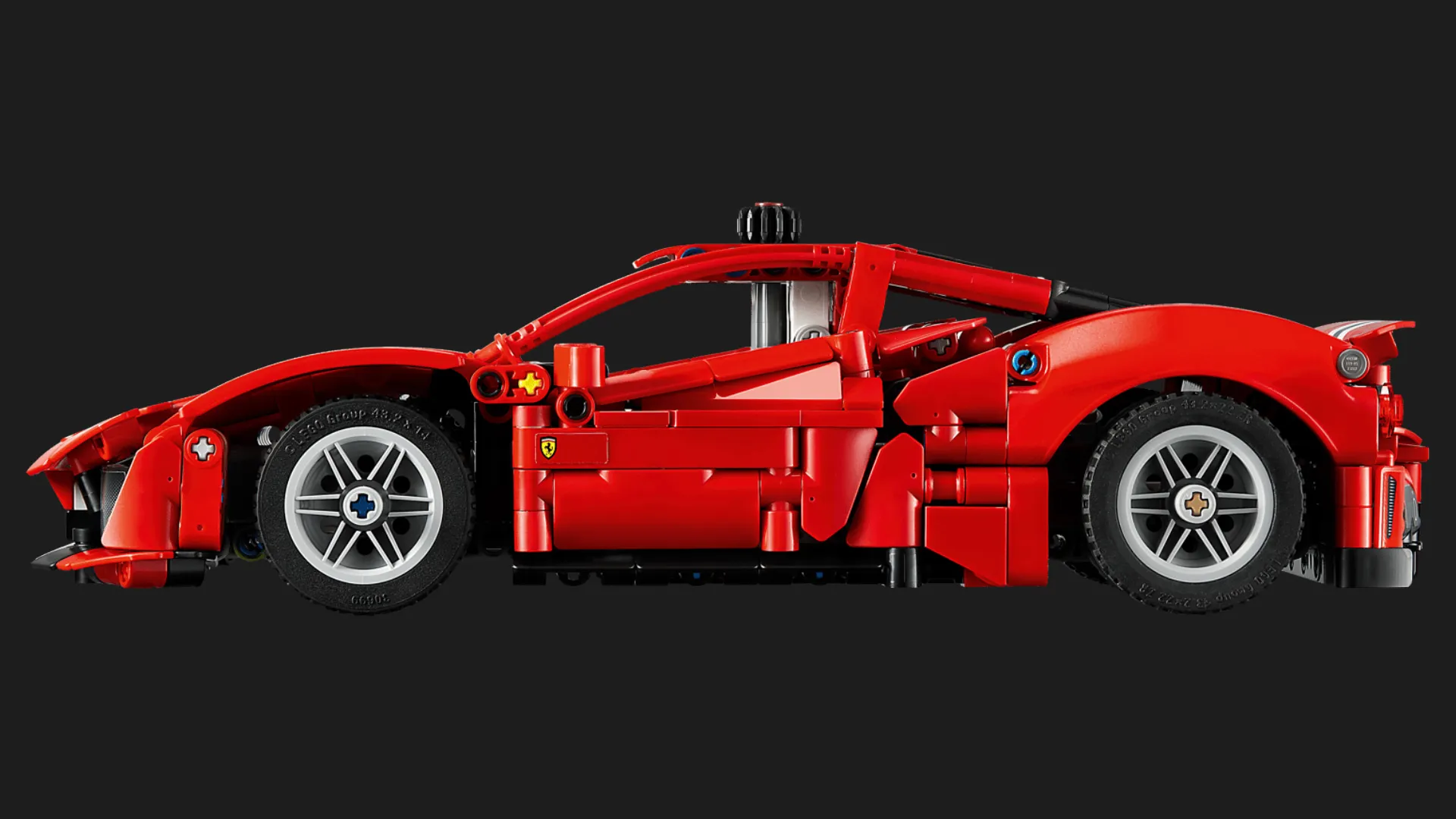 Конструктор LEGO Technic Автомобиль Ferrari 488 PISTA (42235)