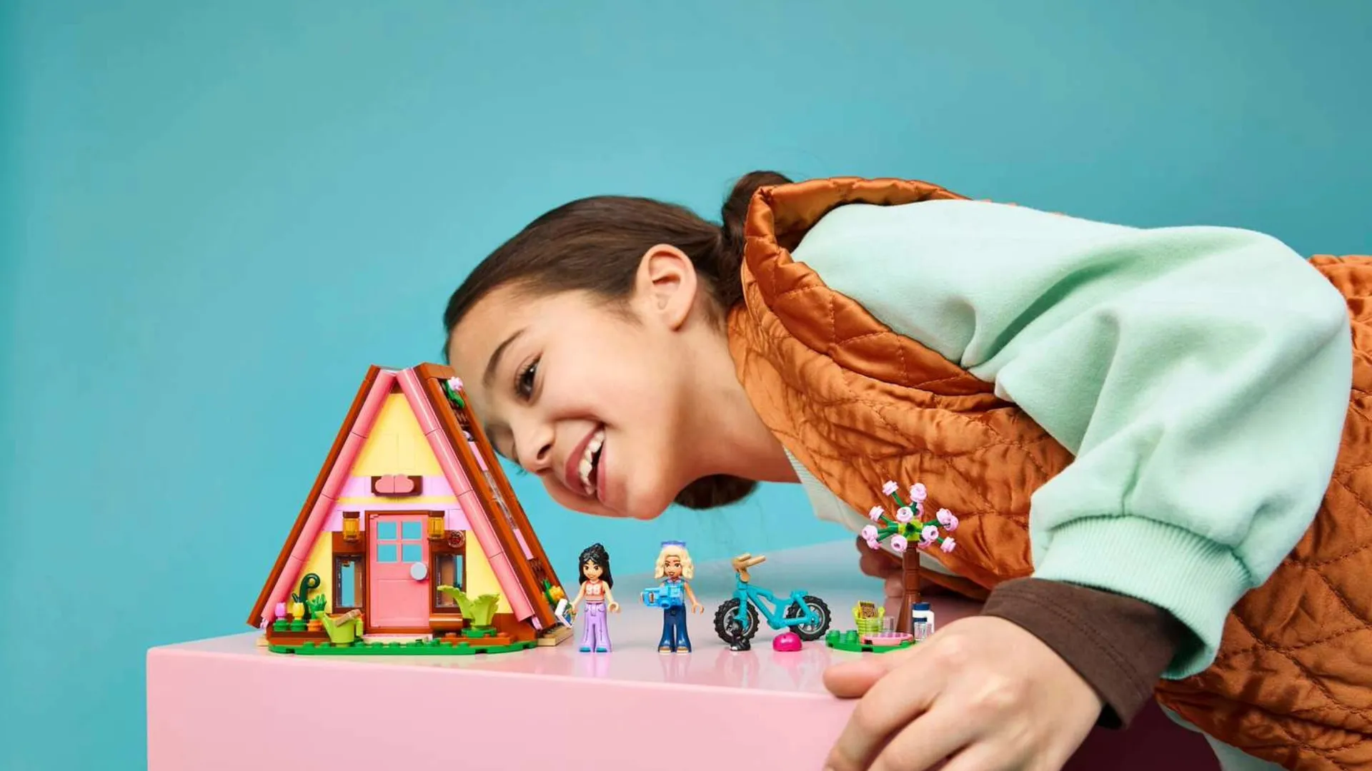 Конструктор LEGO Friends Домик для кемпинга на природе (42682)