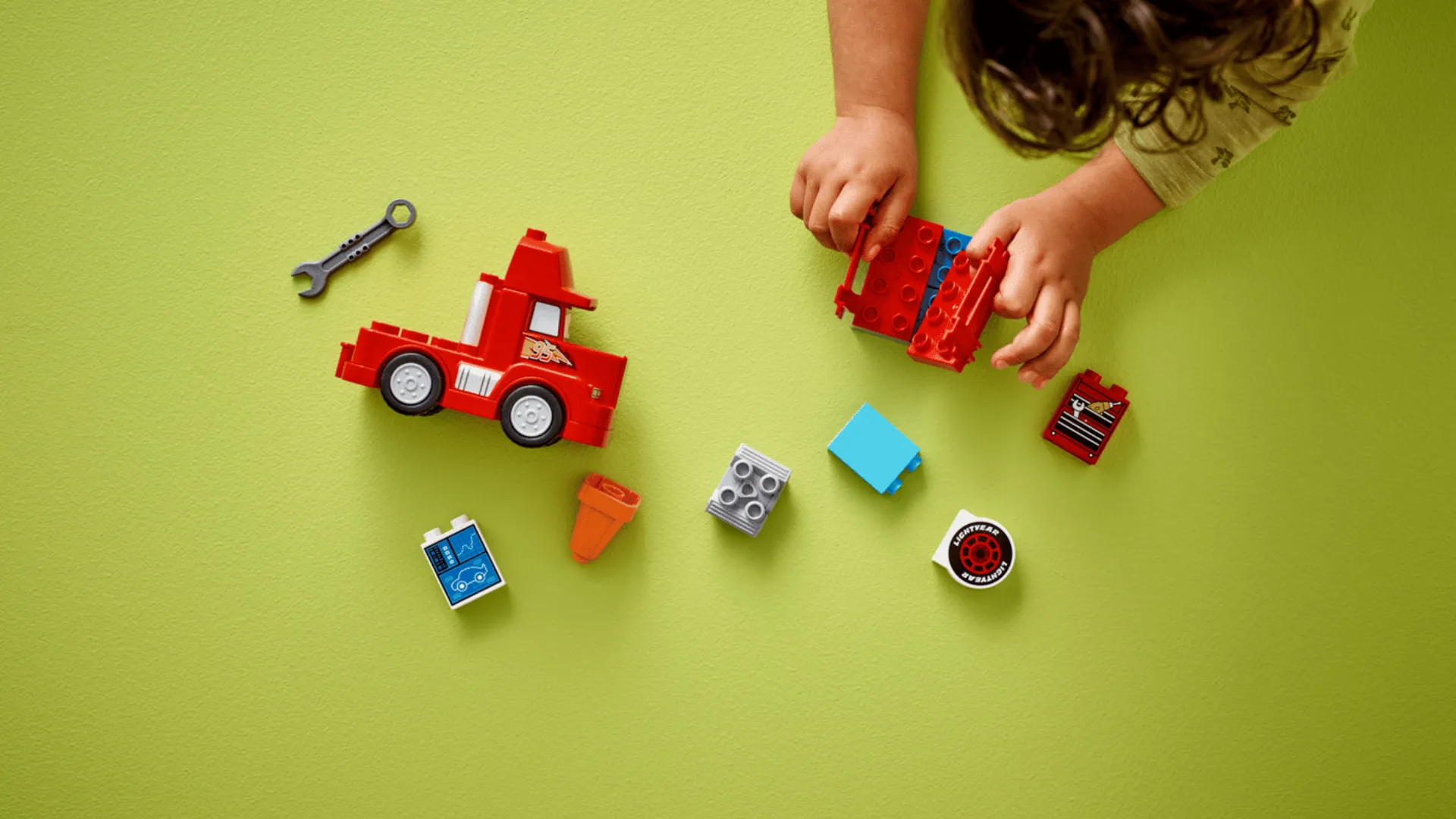 Конструктор LEGO DUPLO Мак на перегонах (10417)