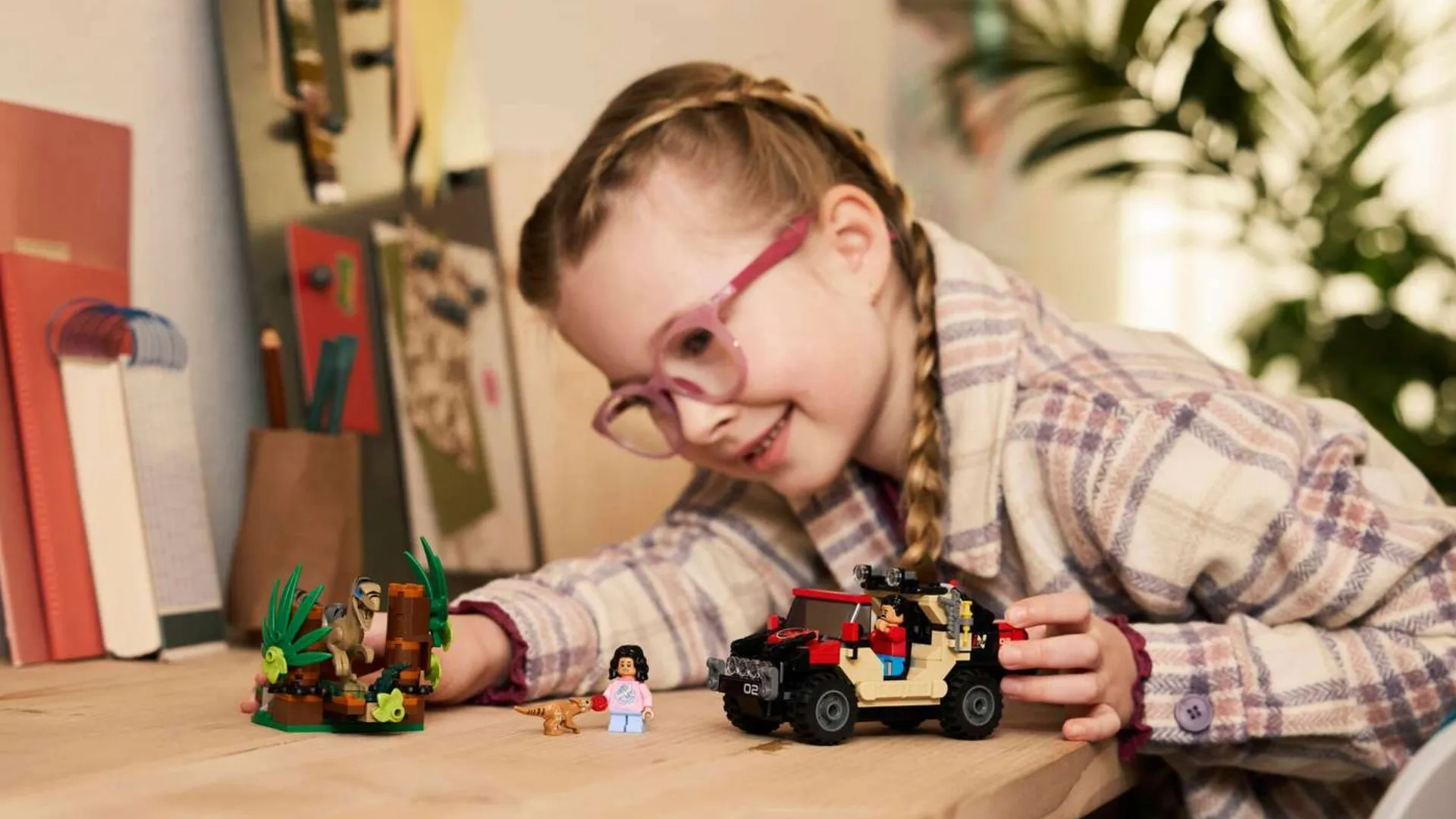 Конструктор LEGO Jurassic World Побег по бездорожью от раптора (76972)