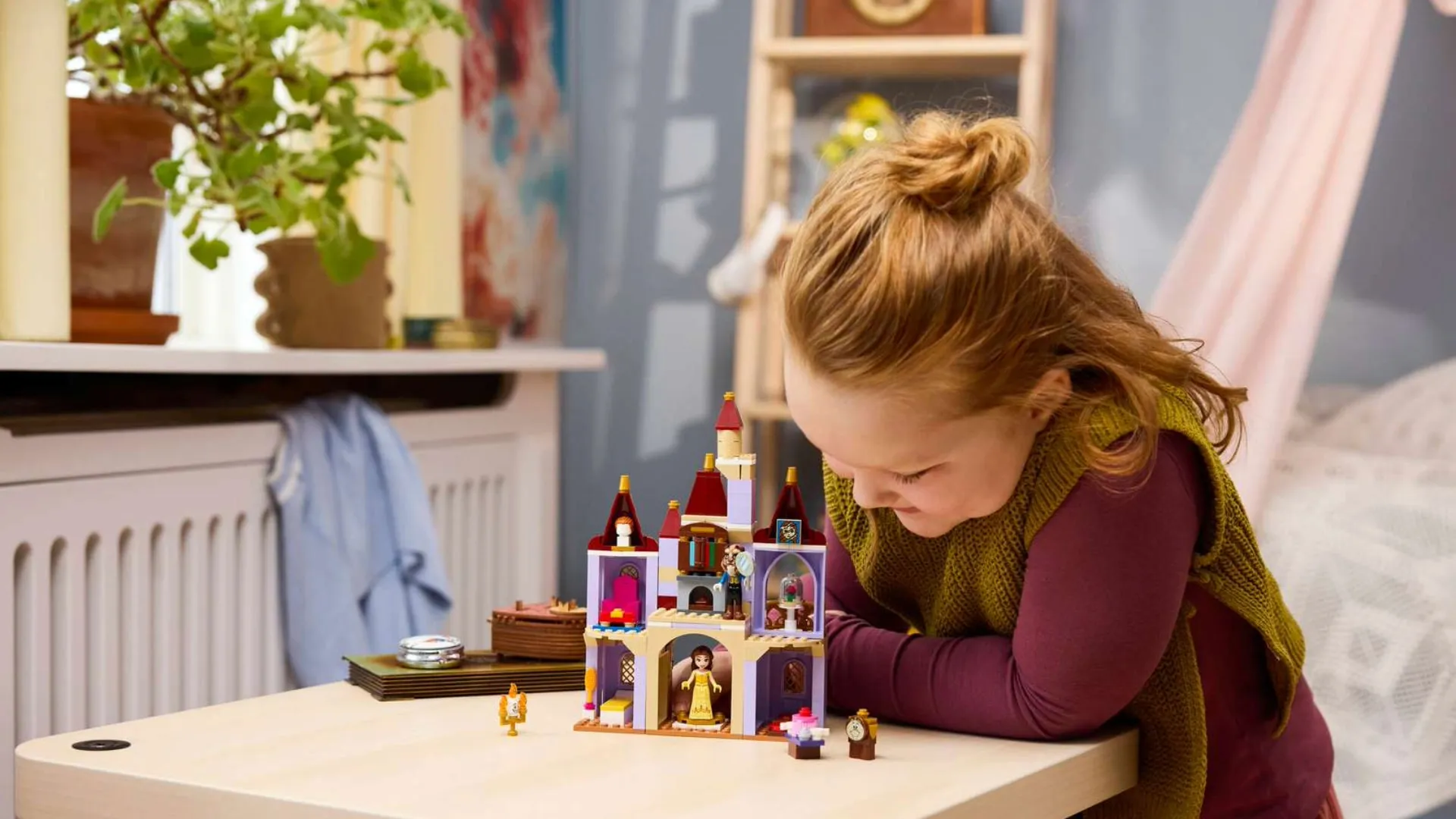 Конструктор LEGO Disney Princess Зачарований замок Красуні і Чудовиська (43289)