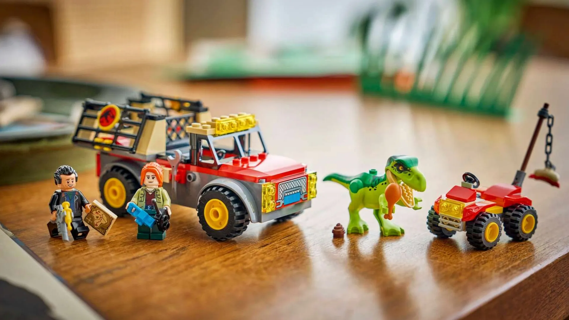 Конструктор LEGO Jurassic World Вантажівка для перевезення молодого тиранозавра (77978)