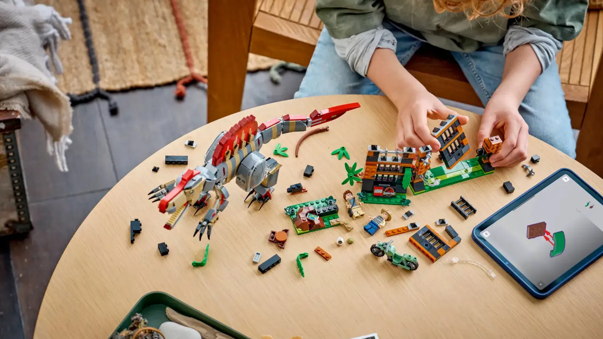 Конструктор LEGO Jurassic World Побег спинозавра (77982)