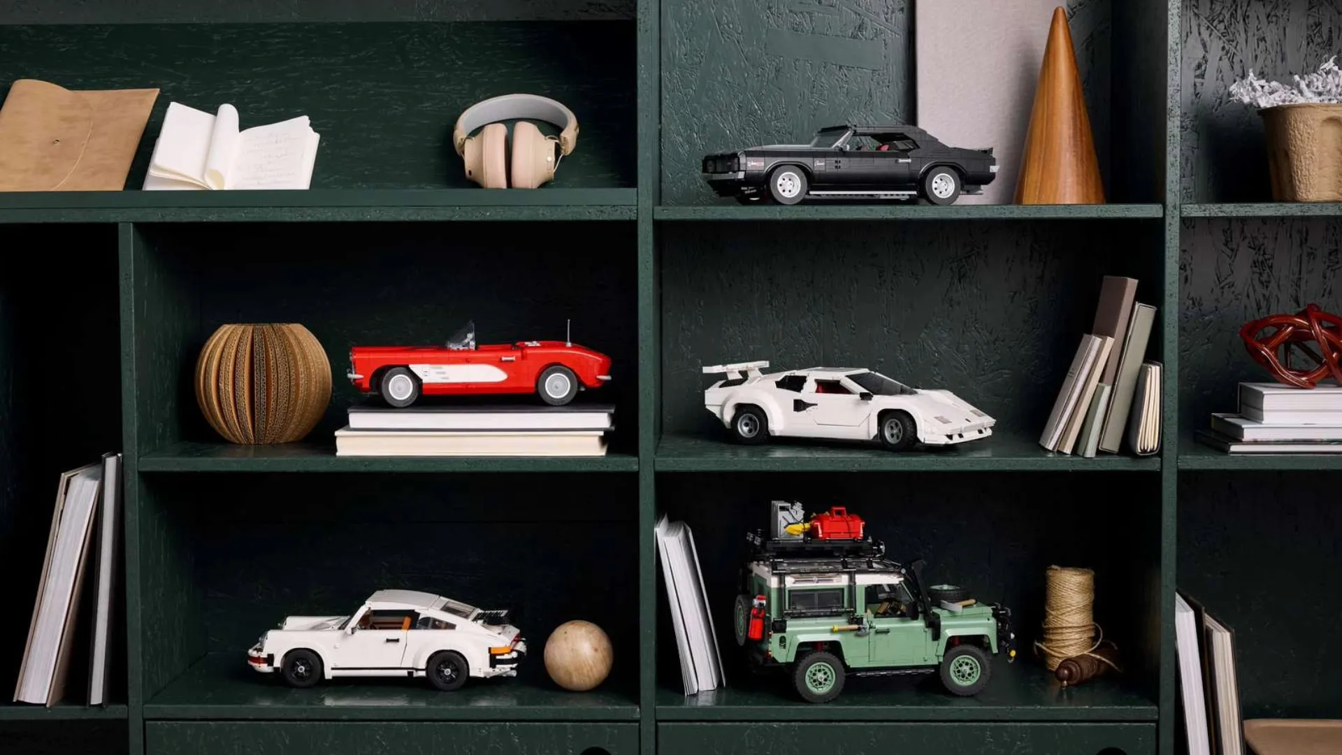 Конструктор LEGO Icons Lamborghini Countach 5000 Quattrovalvole (10337)