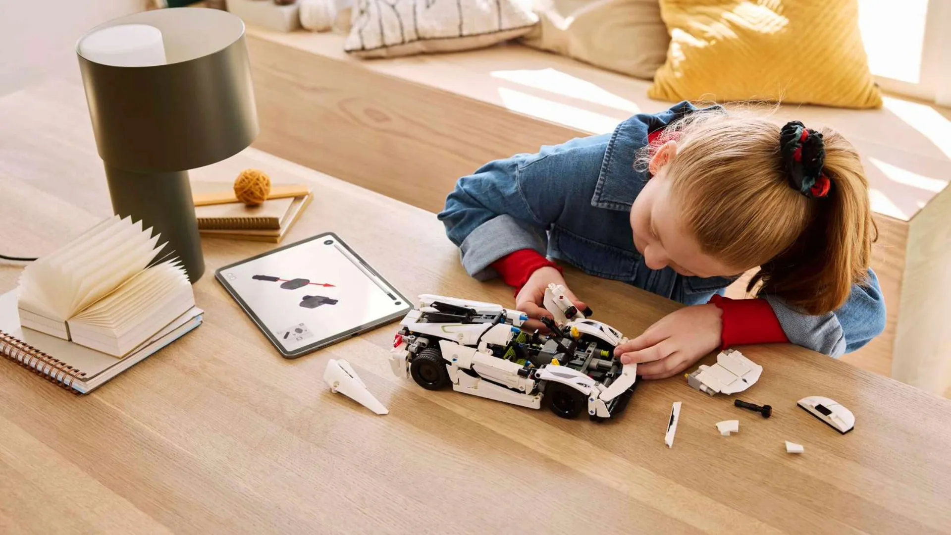 Конструктор LEGO Technic Koenigsegg Jesko Absolut (White) Гиперкар (42184)