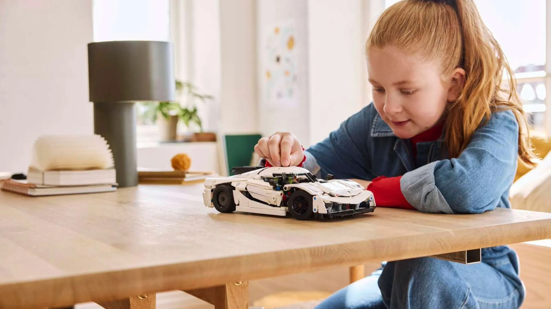 Конструктор LEGO Technic Koenigsegg Jesko Absolut (White) Гиперкар (42184)
