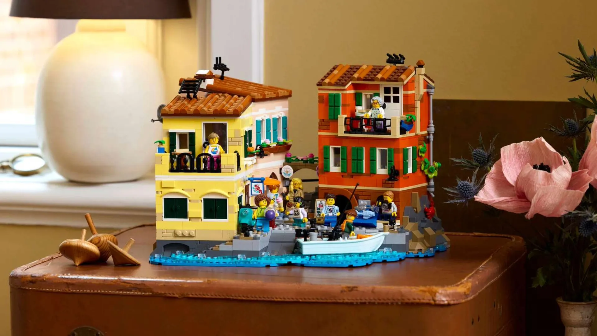 Конструктор LEGO Ideas Італійська Рів'єра (21359)
