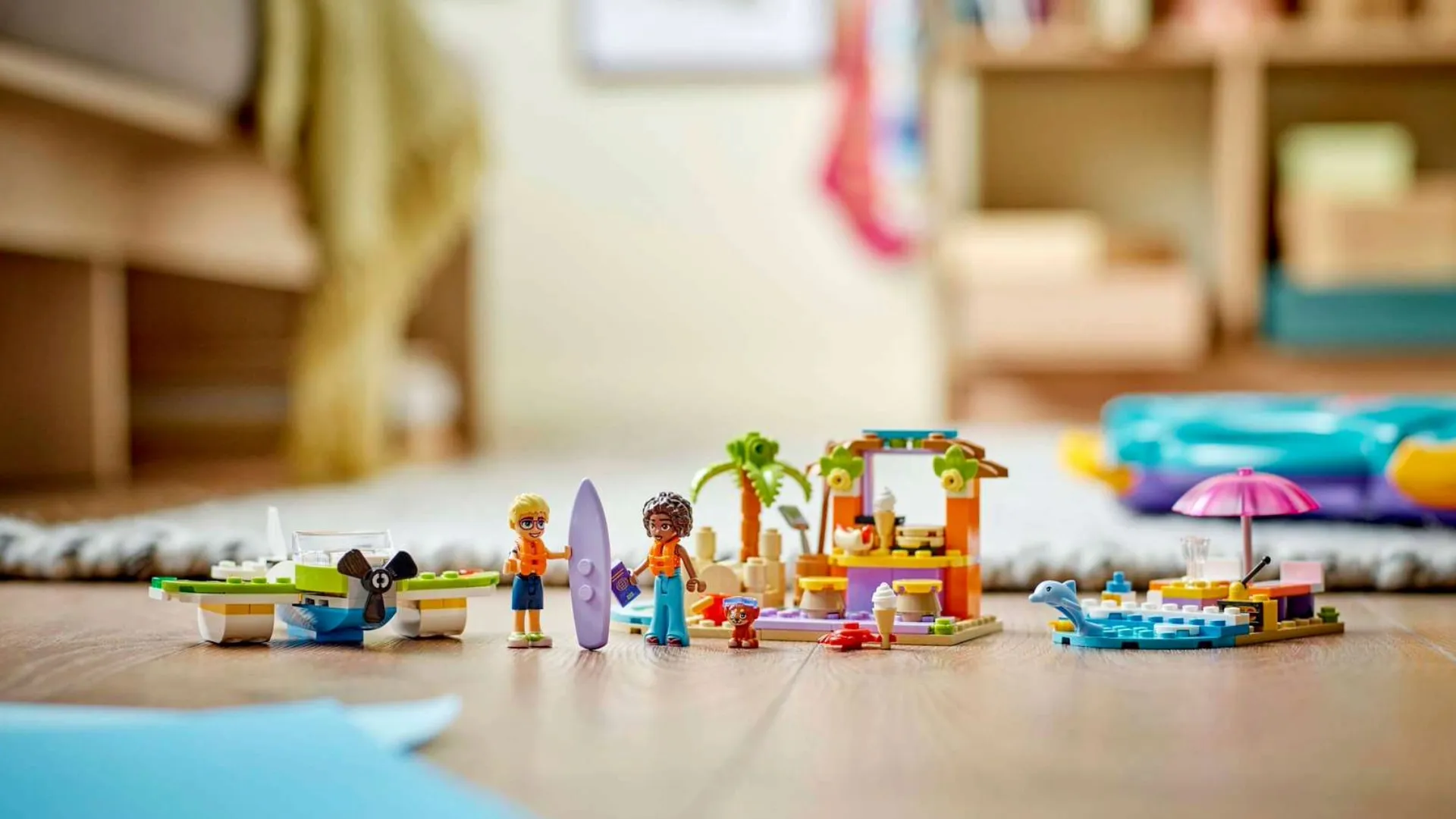 Конструктор LEGO Friends Творческий чемодан для путешествий и отдыха на пляже (42672)