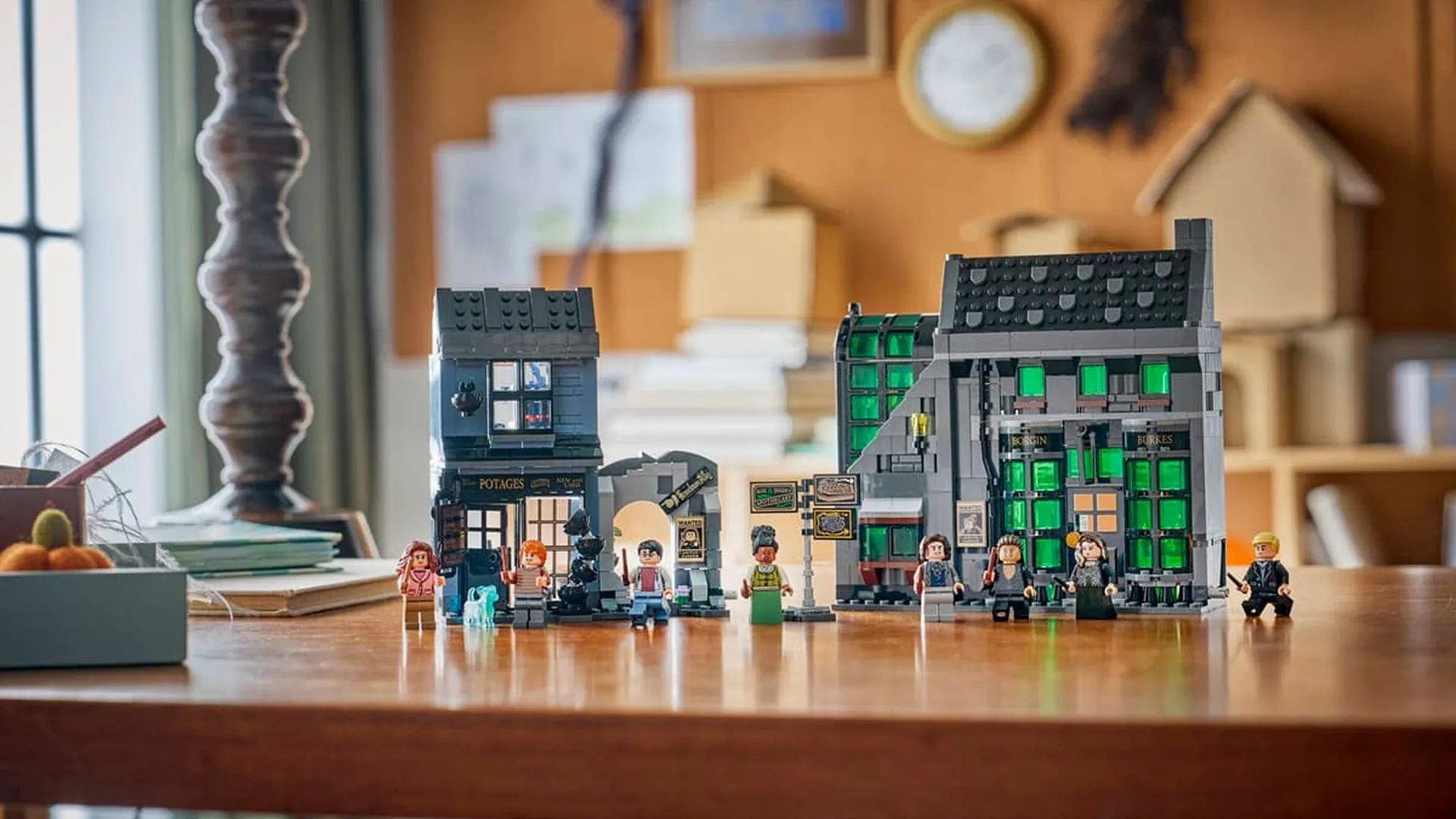  Конструктор LEGO Harry Potter Магазины на Аллее Ноктерн (76471)