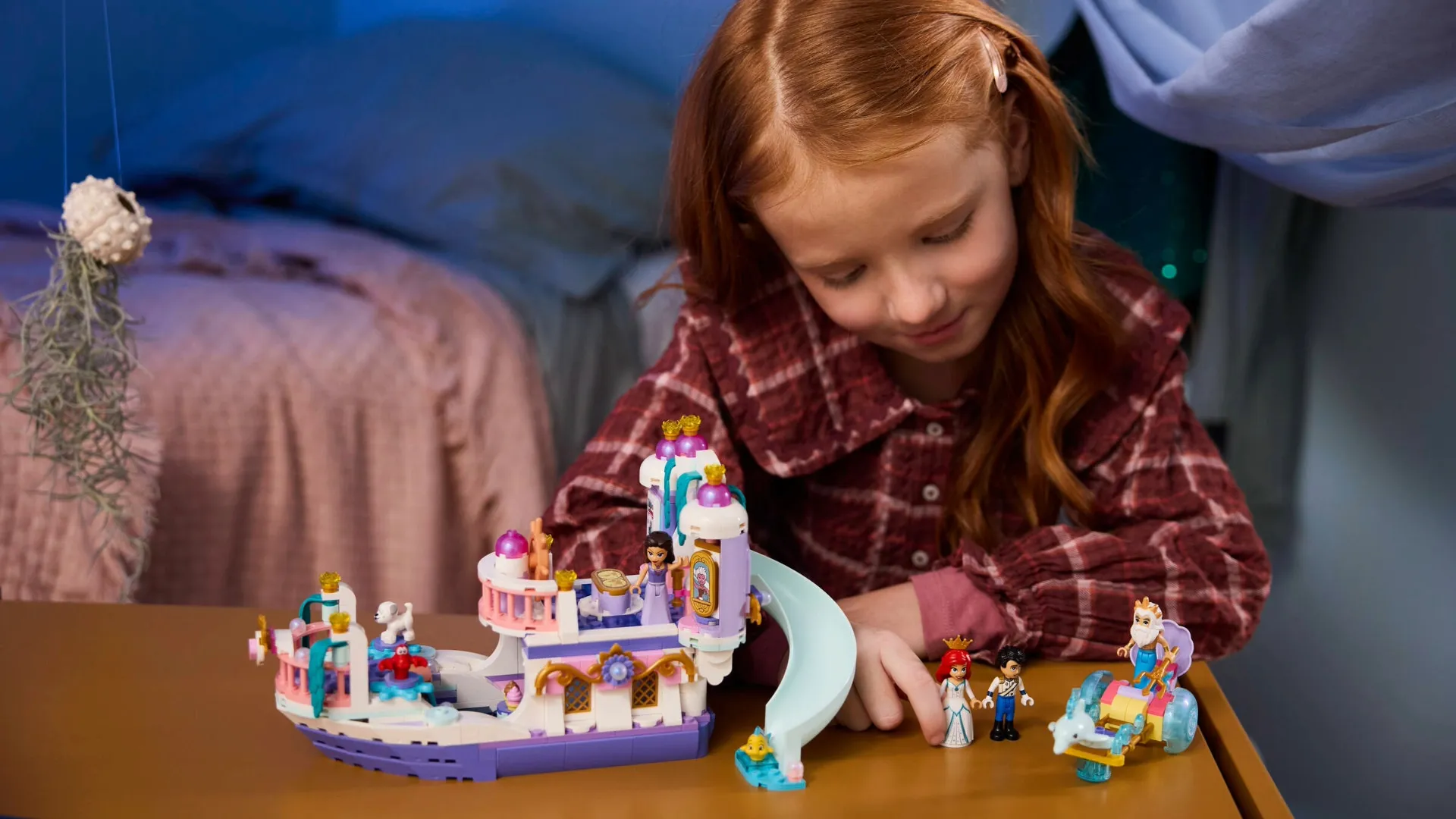 Конструктор LEGO Disney Princess Королівський весільний човен Аріель (43299)