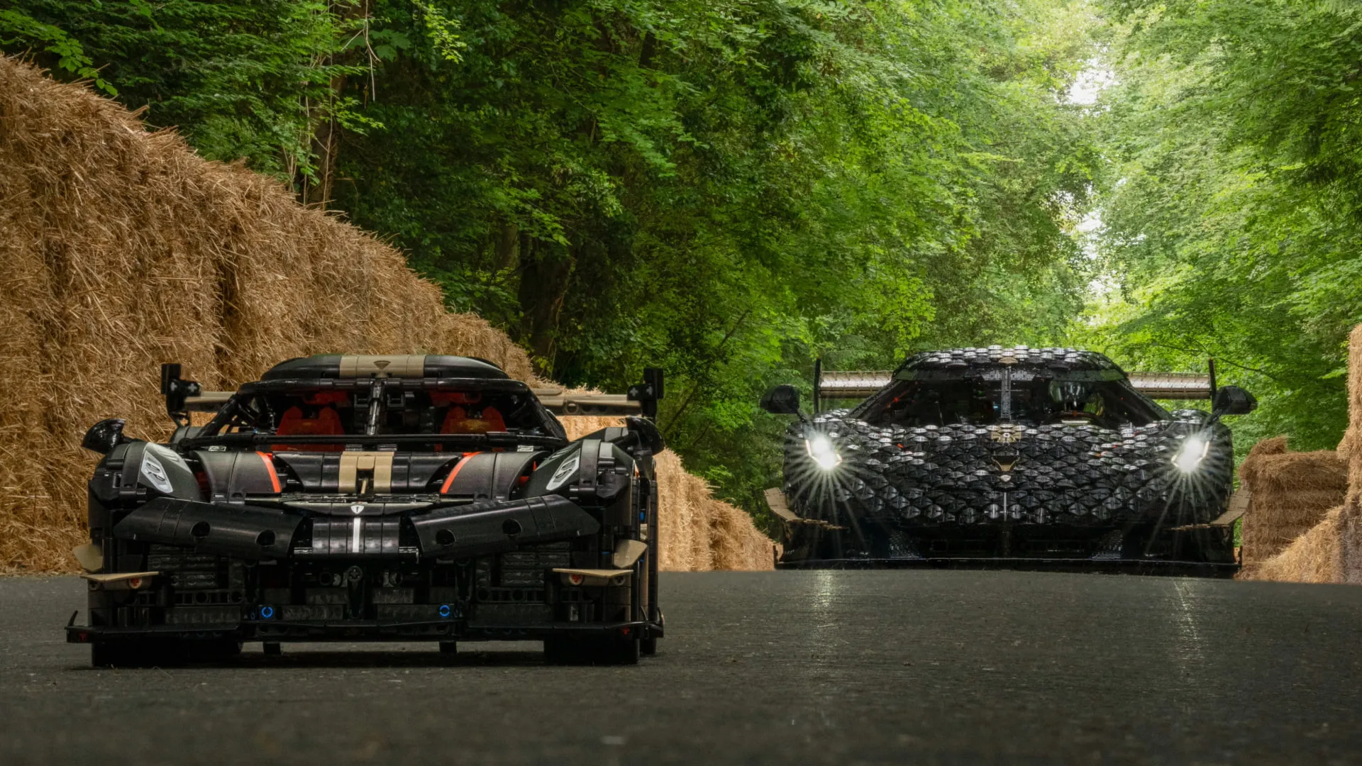 Конструктор LEGO Technic Мегакар Koenigsegg Sadairs Spear (42232)