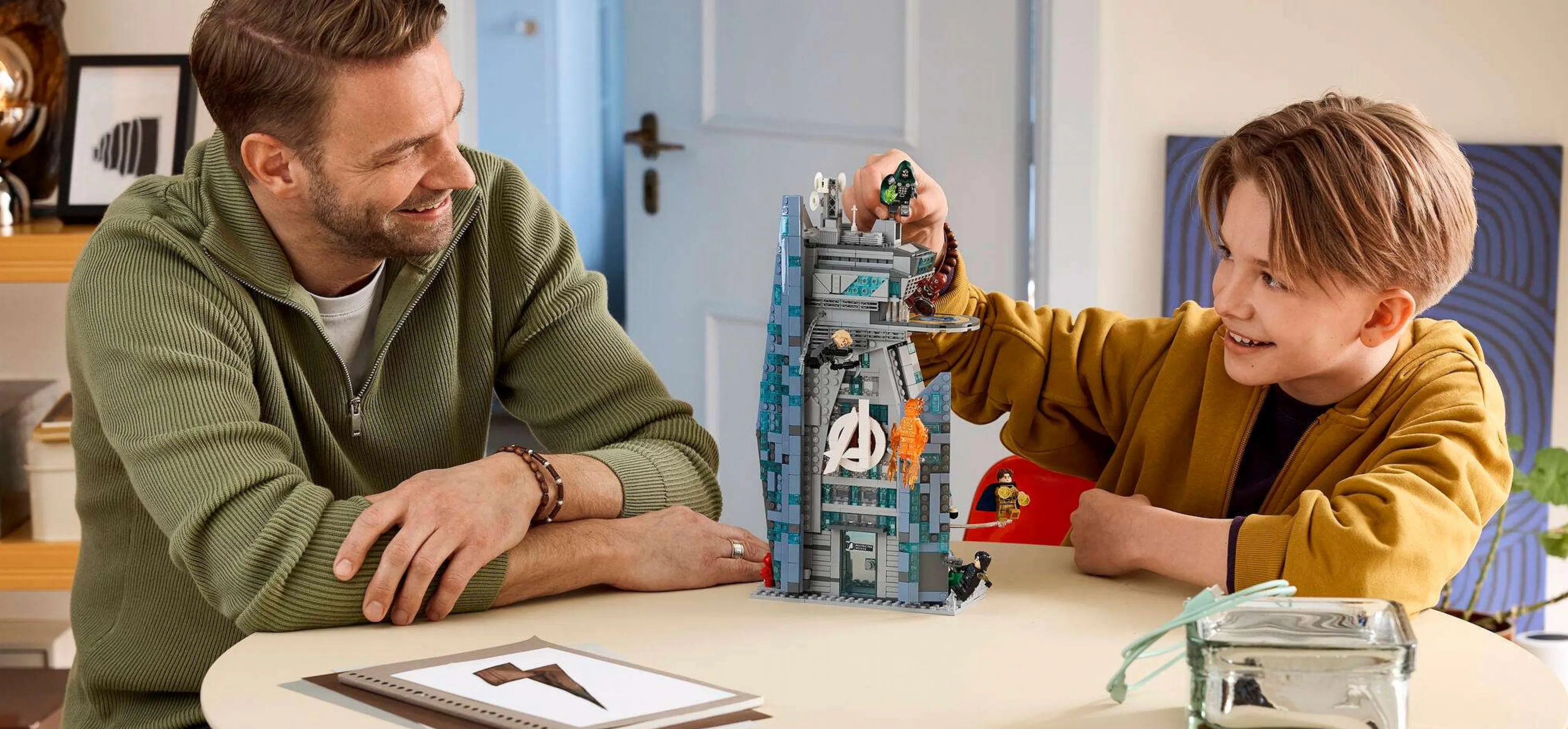 Конструктор LEGO Super Heroes Marvel Месники: Судний день. Нова Вежа Месників (76352)