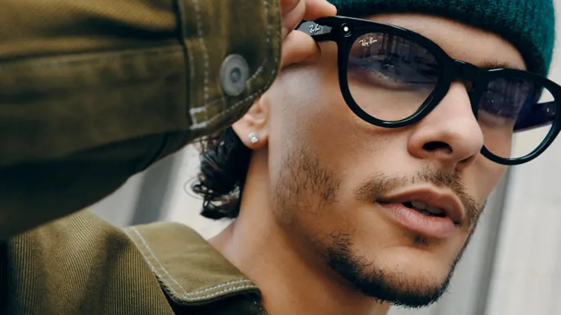 Смарт-очки Ray-Ban Meta Skyler (Gen 2) (Shiny Black/Clear to Amethyst Transitions) (RW4014 601/CH 52-20) (M)